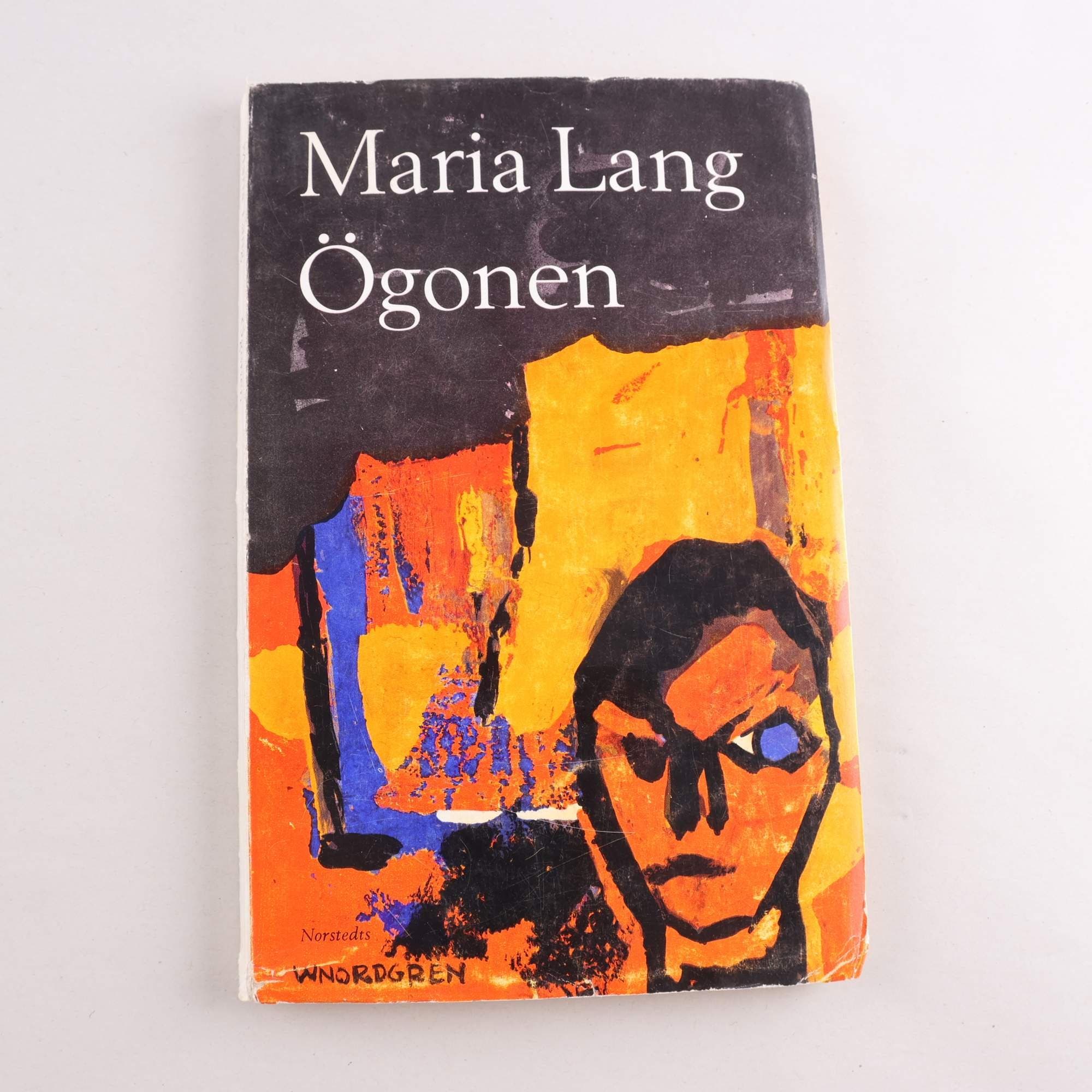 Maria Lang, Ögonen