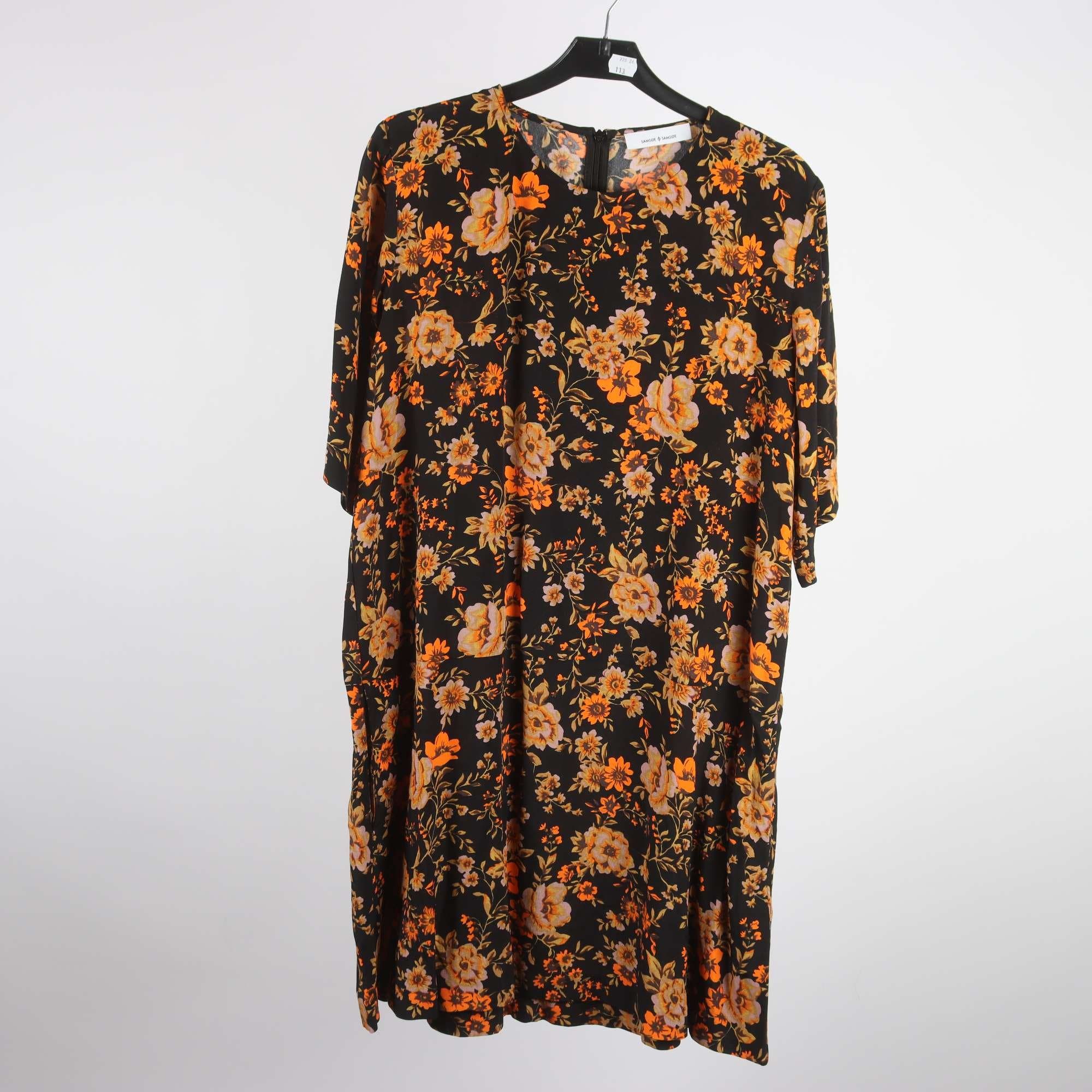 Klänning, Samsøe Samsøe, svart, orange, blommig, stl. M