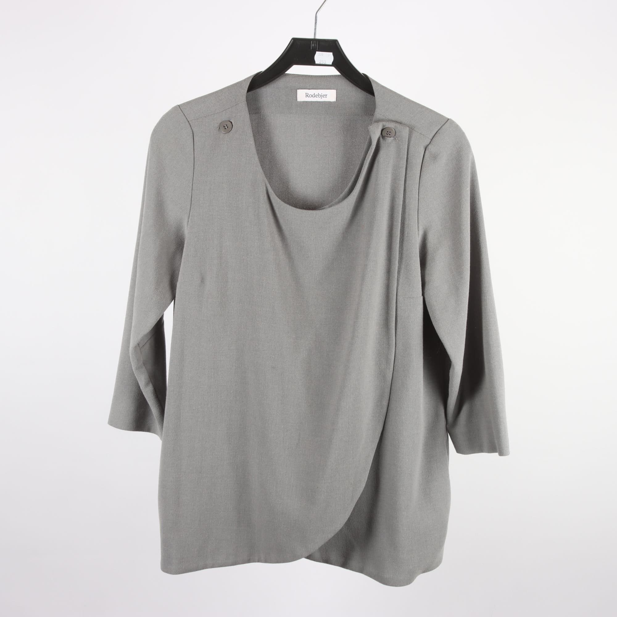 Blus, Rodebjer, grå, stl. M.