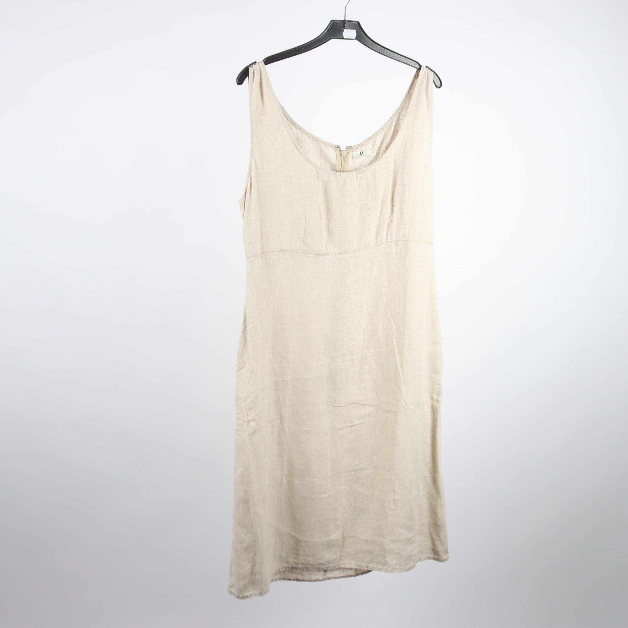 Klänning, Polarn o Pyret, beige, lin, stl. 38.