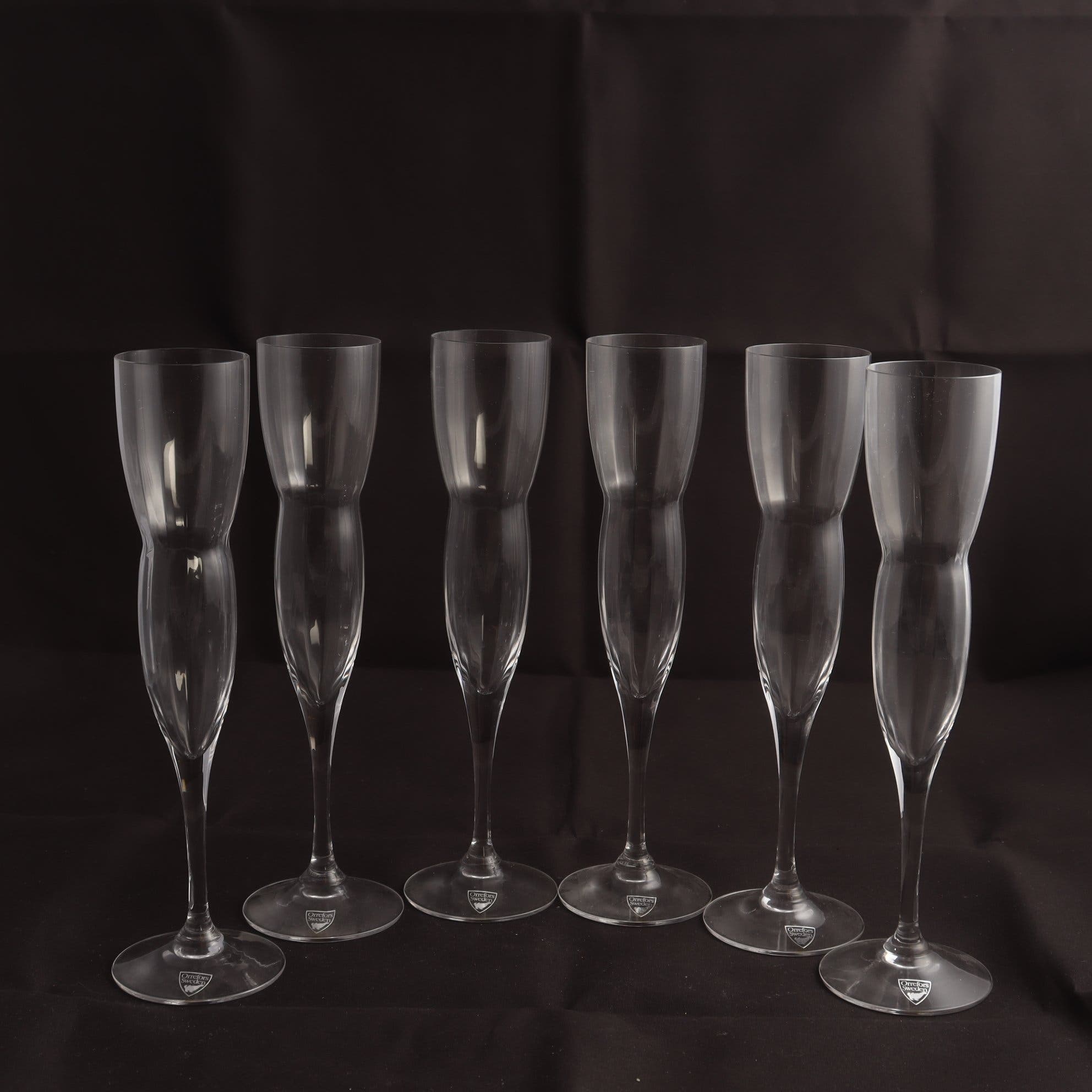 Champagneglas, Orrefors ”Millenium”, Gunnar Cyrén, 6 st. Samfraktas ej.