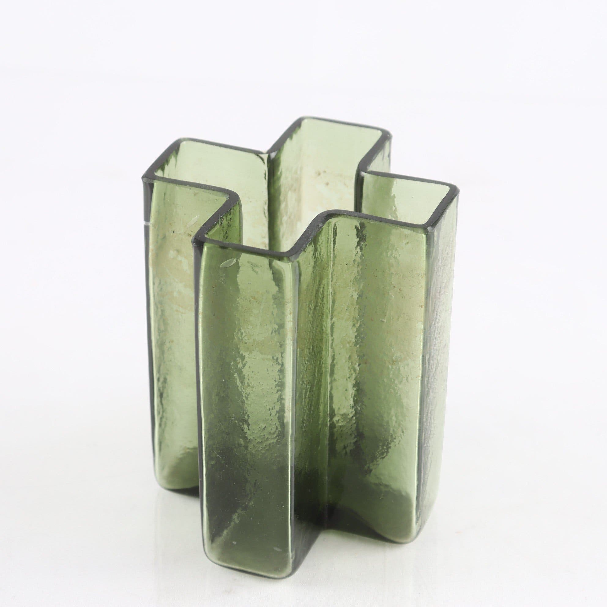 Vas, glas, ”Kryssvas”, Bodil Kjær, Gulla skruf