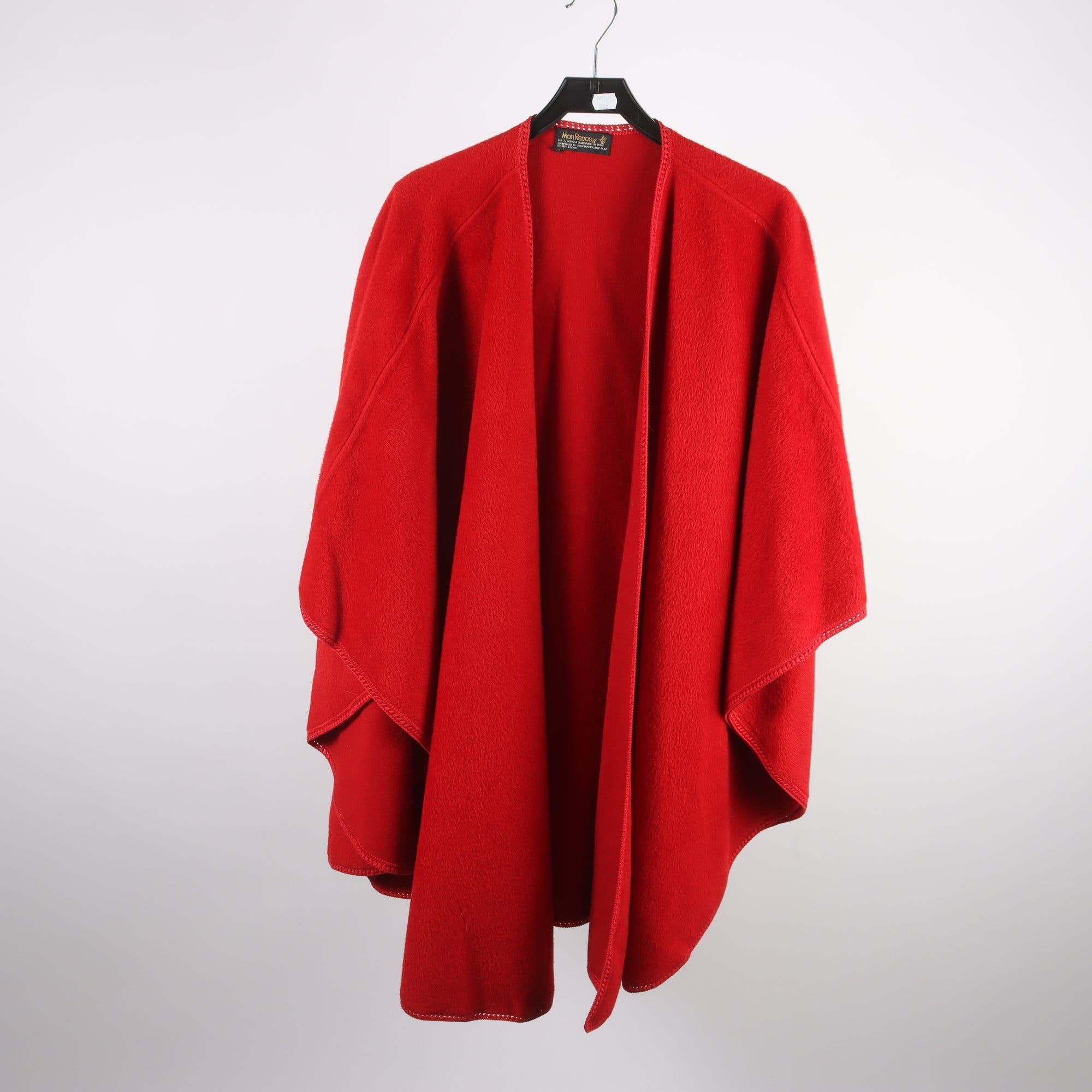 Cape, Mon Repos, röd, 100% alpaca, stl. one size.