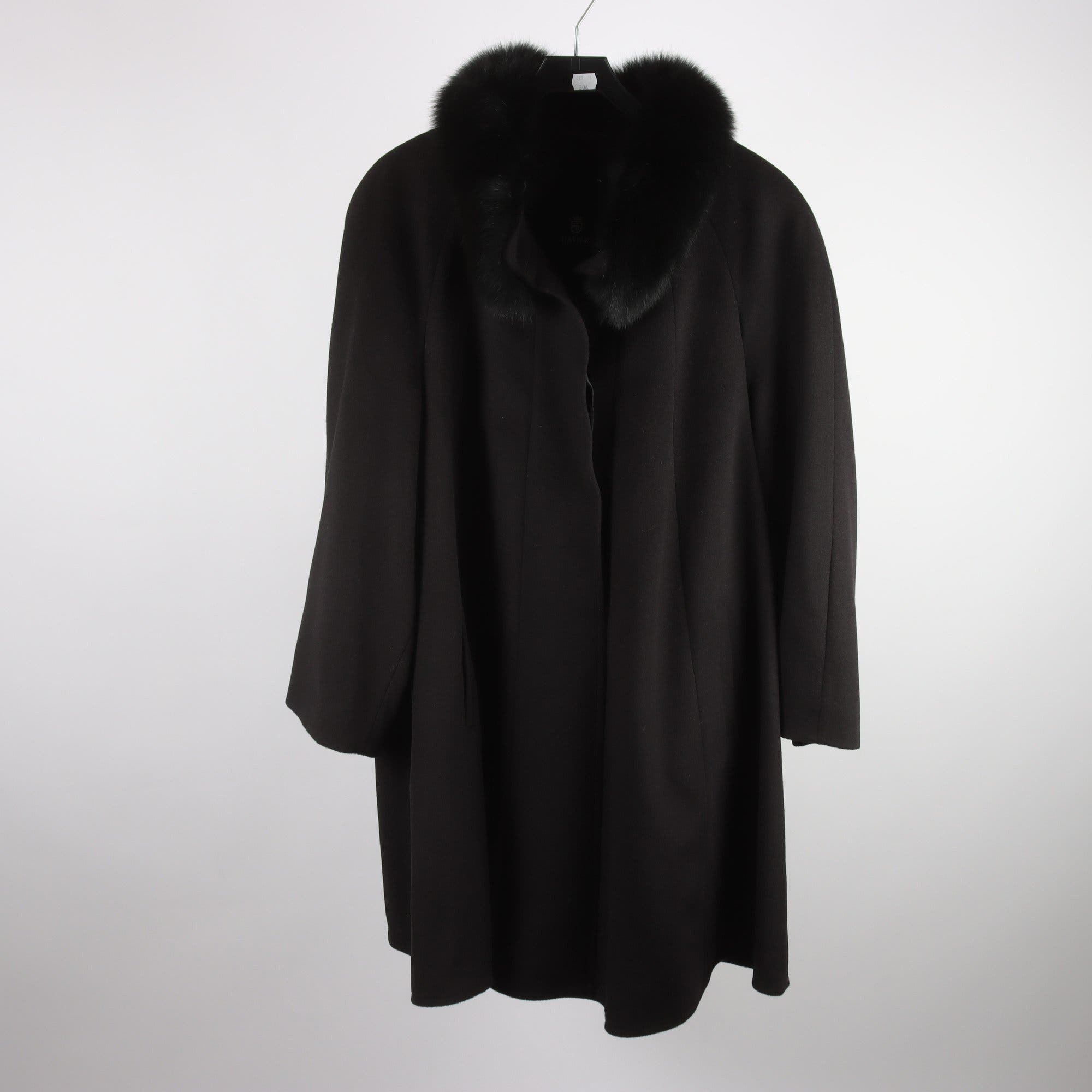 Vinterkappa, Bauer Pour Femme, svart, ull, angora, stl. 42.