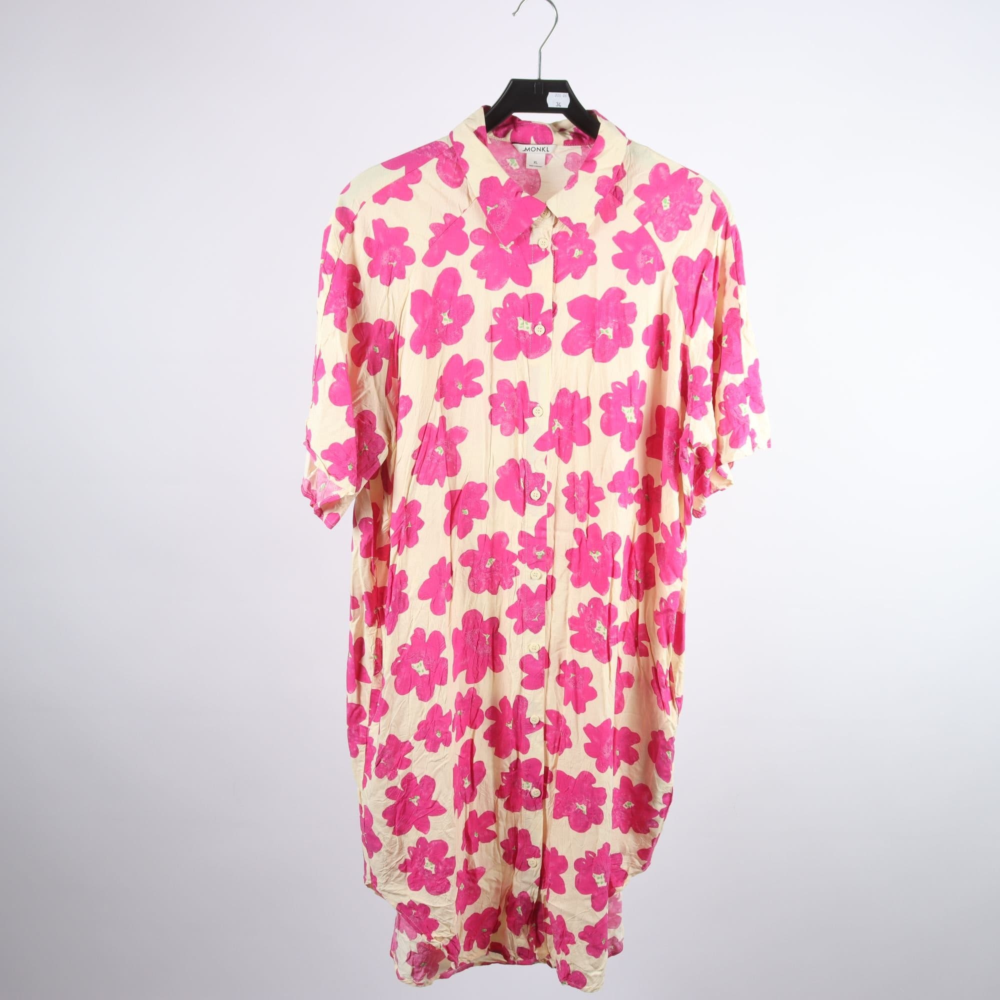 Klänning, Monki, ljusbeige, rosa, blommig, stl. XL