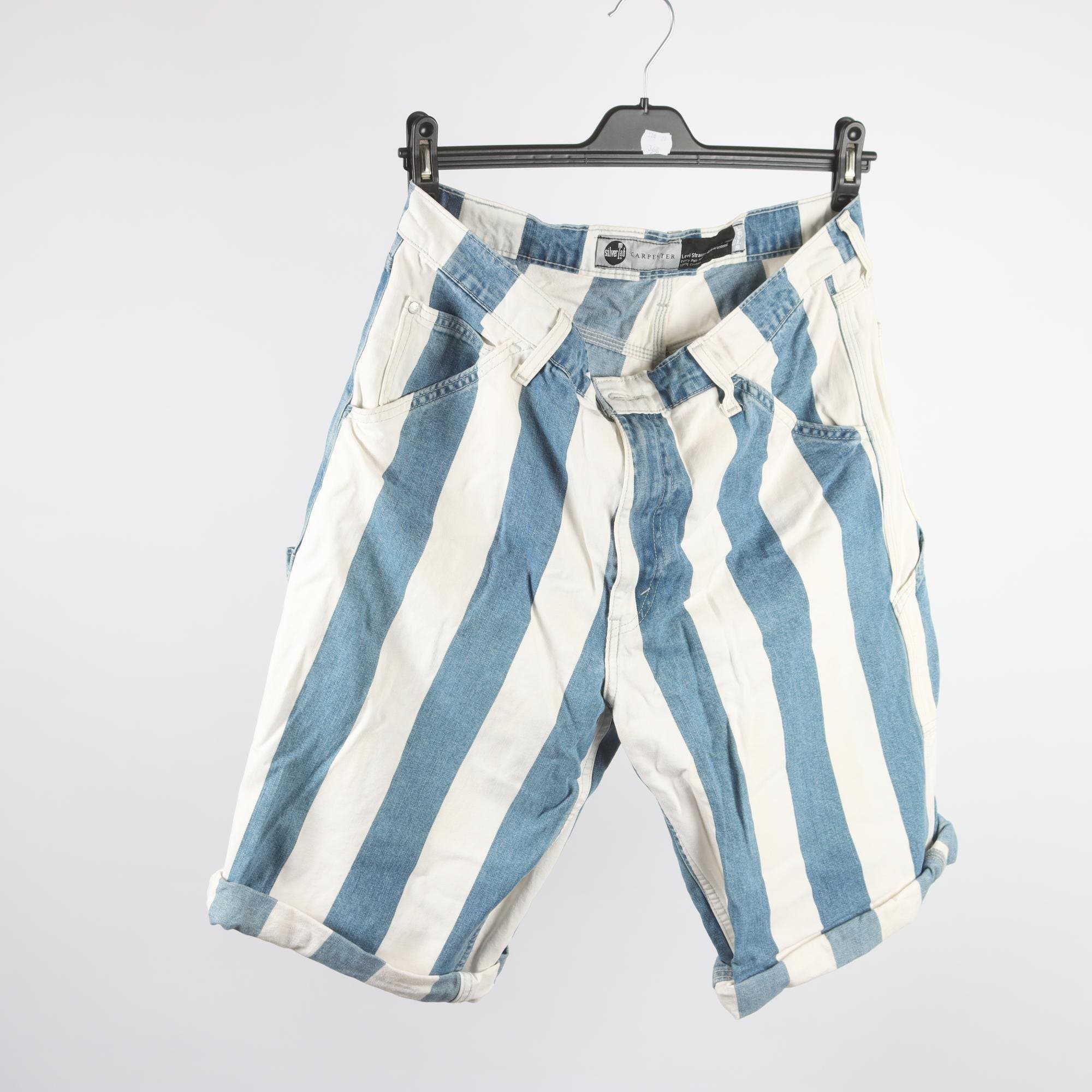 Shorts, Levis, randig, vit, blå, jeans, stl. 34″.