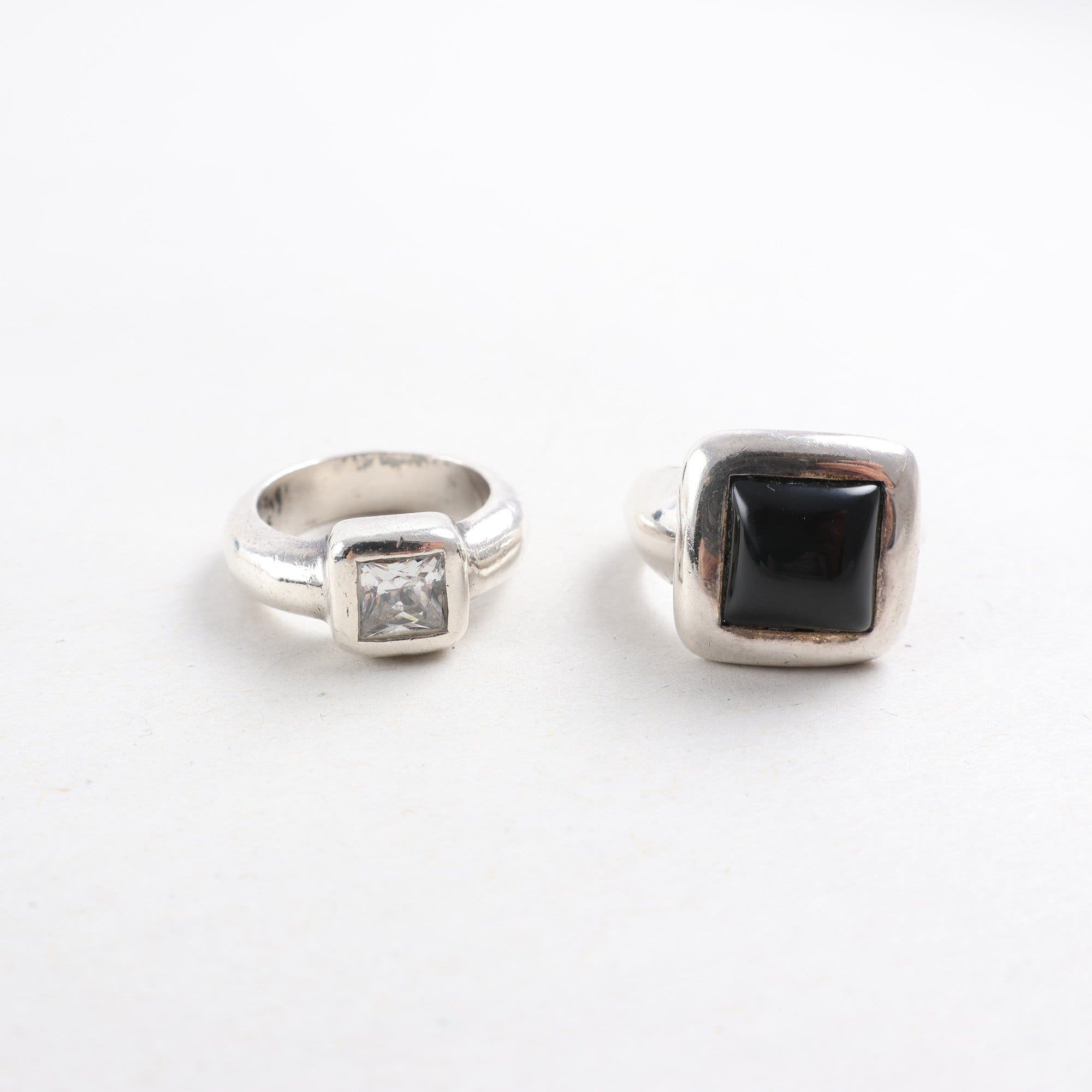 Ringar, silver 925, svart, vit sten, brv: 20,0 g