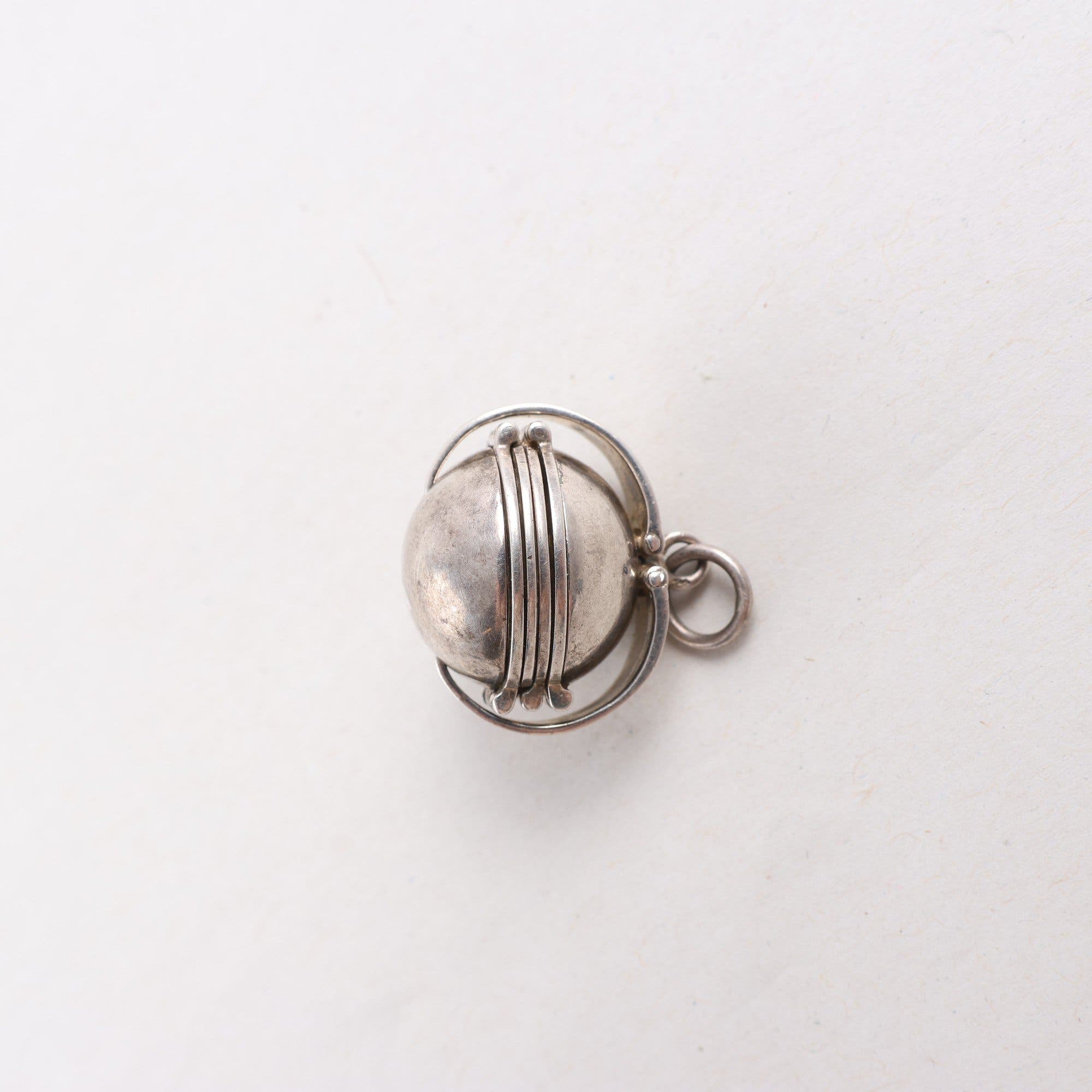 Hänge, silver, fotoglob, minnesdosa, vikt: 16,0 g