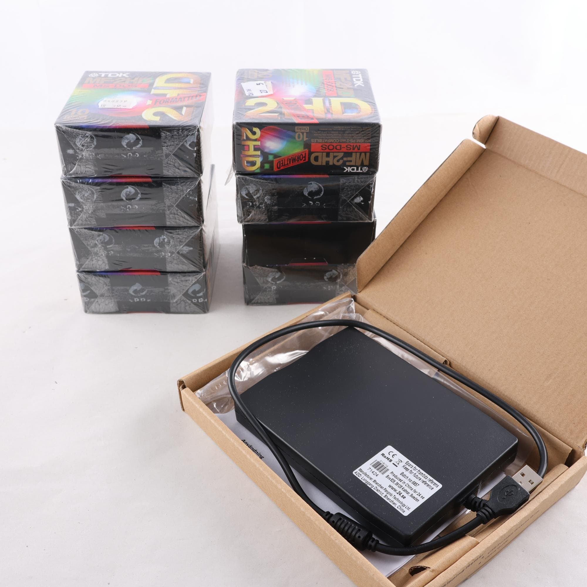 Diskettdrive & 8 paket disketter, MS-dos Formaterade