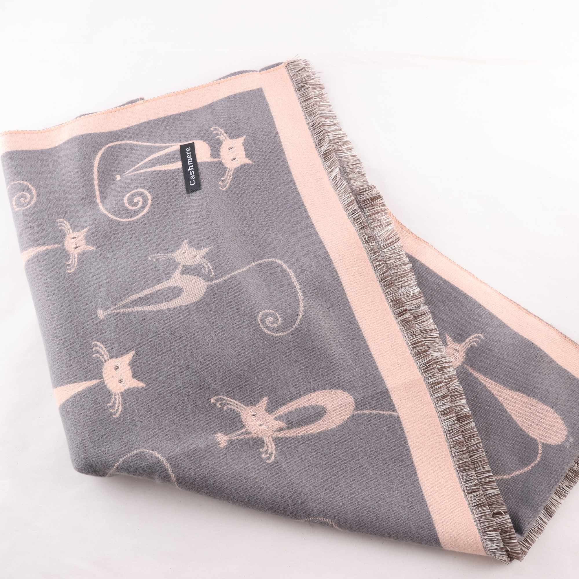 Stor halsduk, Okänd, grå, beige, katter, 100% cashmere.