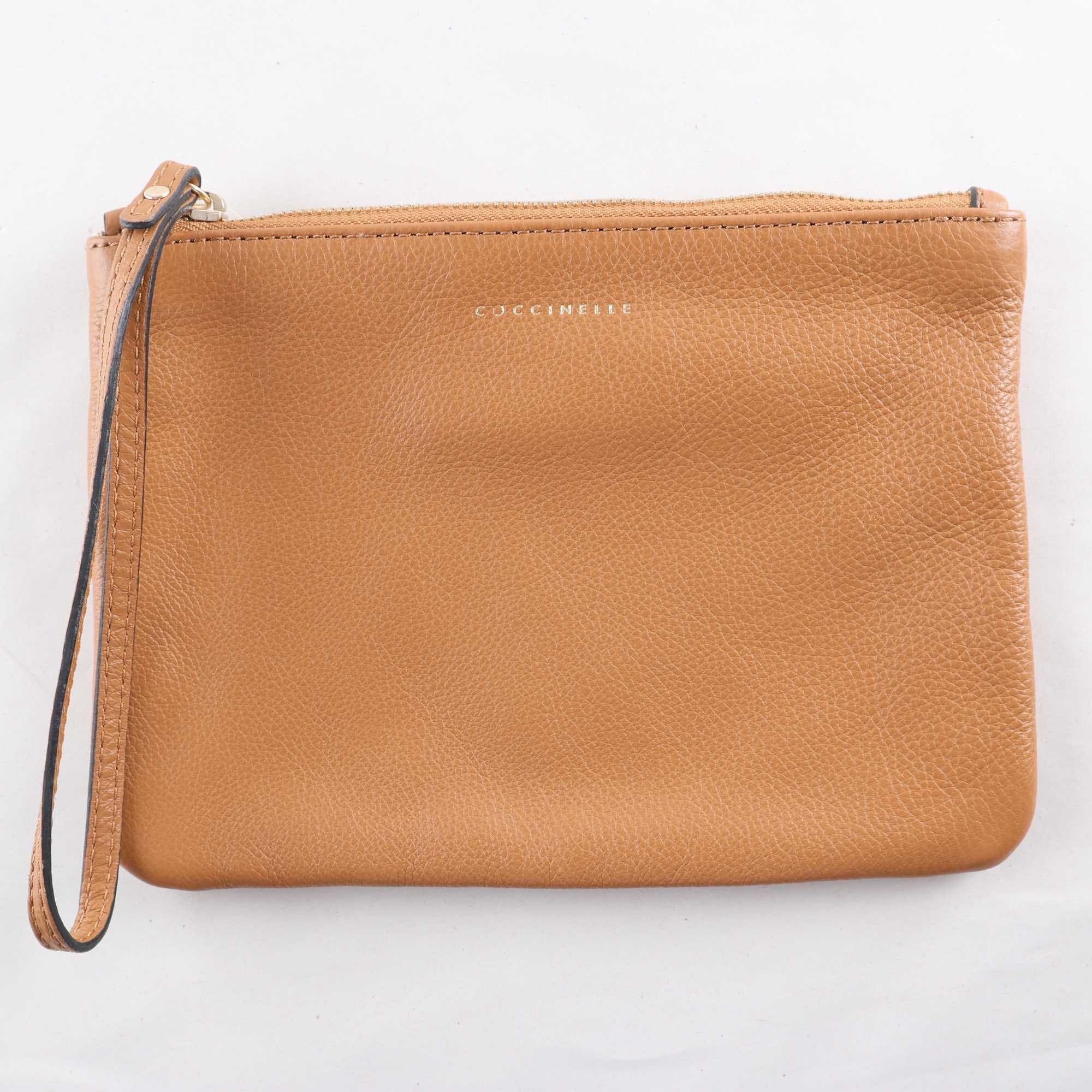 Handledsväska, Coccinelle beige
