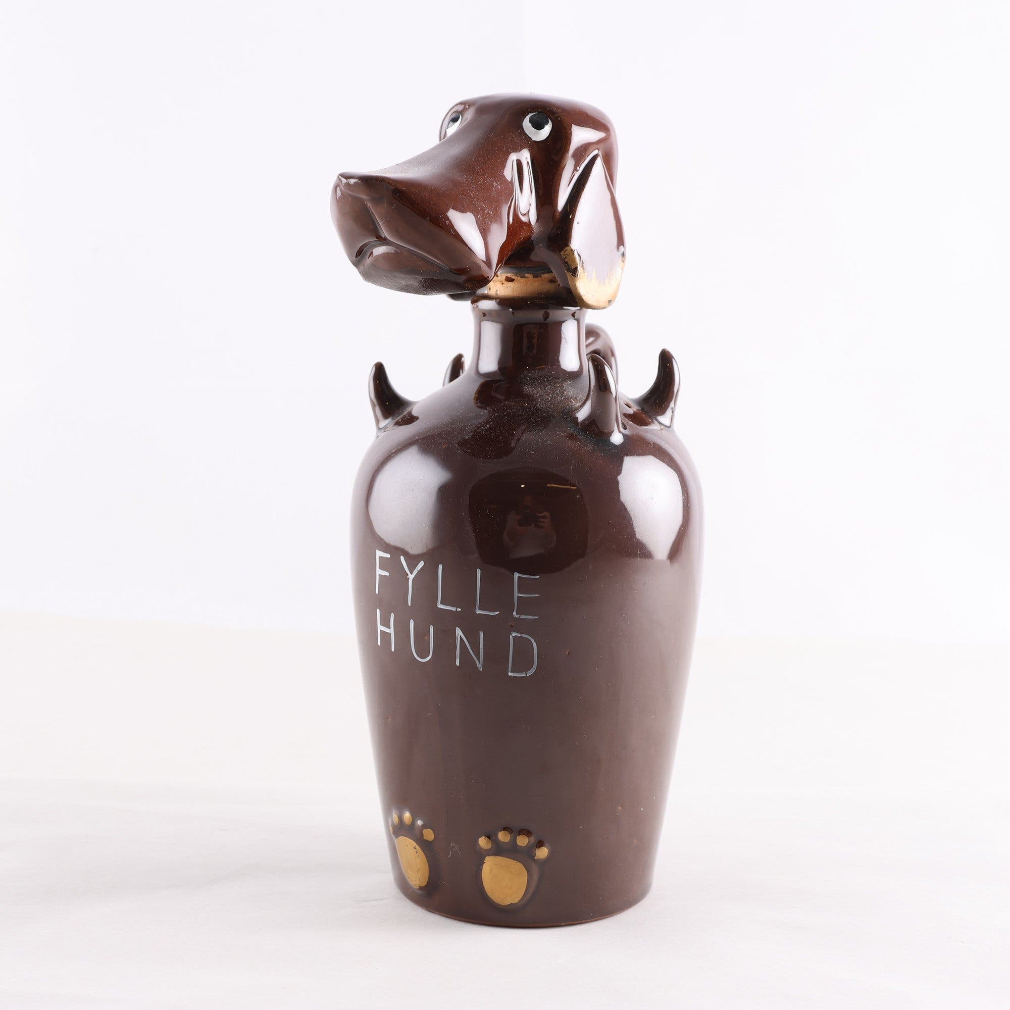 Karaff ’fyllehund’ , keramik