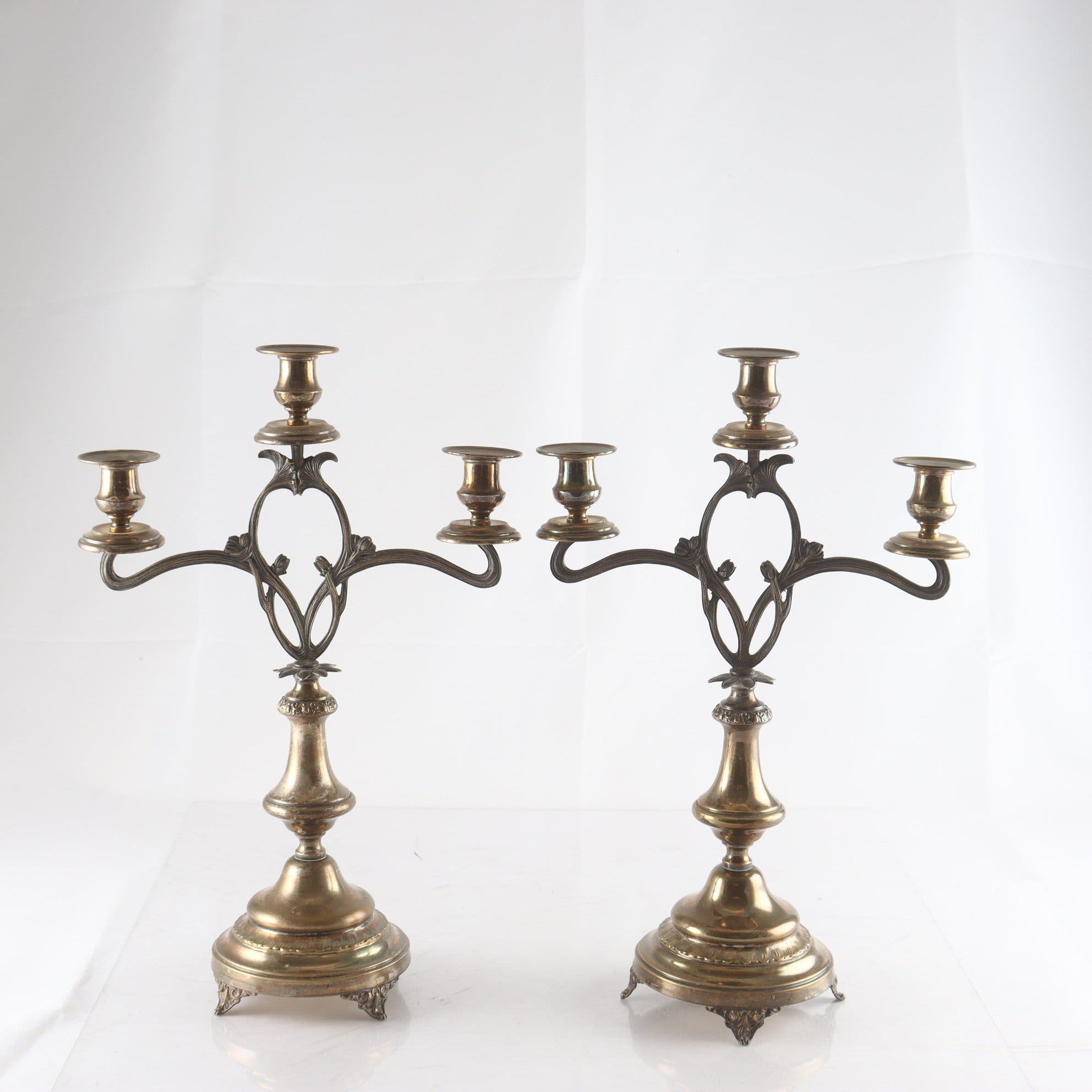 Kandelabrar, nysilver, jugend, 1900-talets början, ett par. Samfraktas ej.