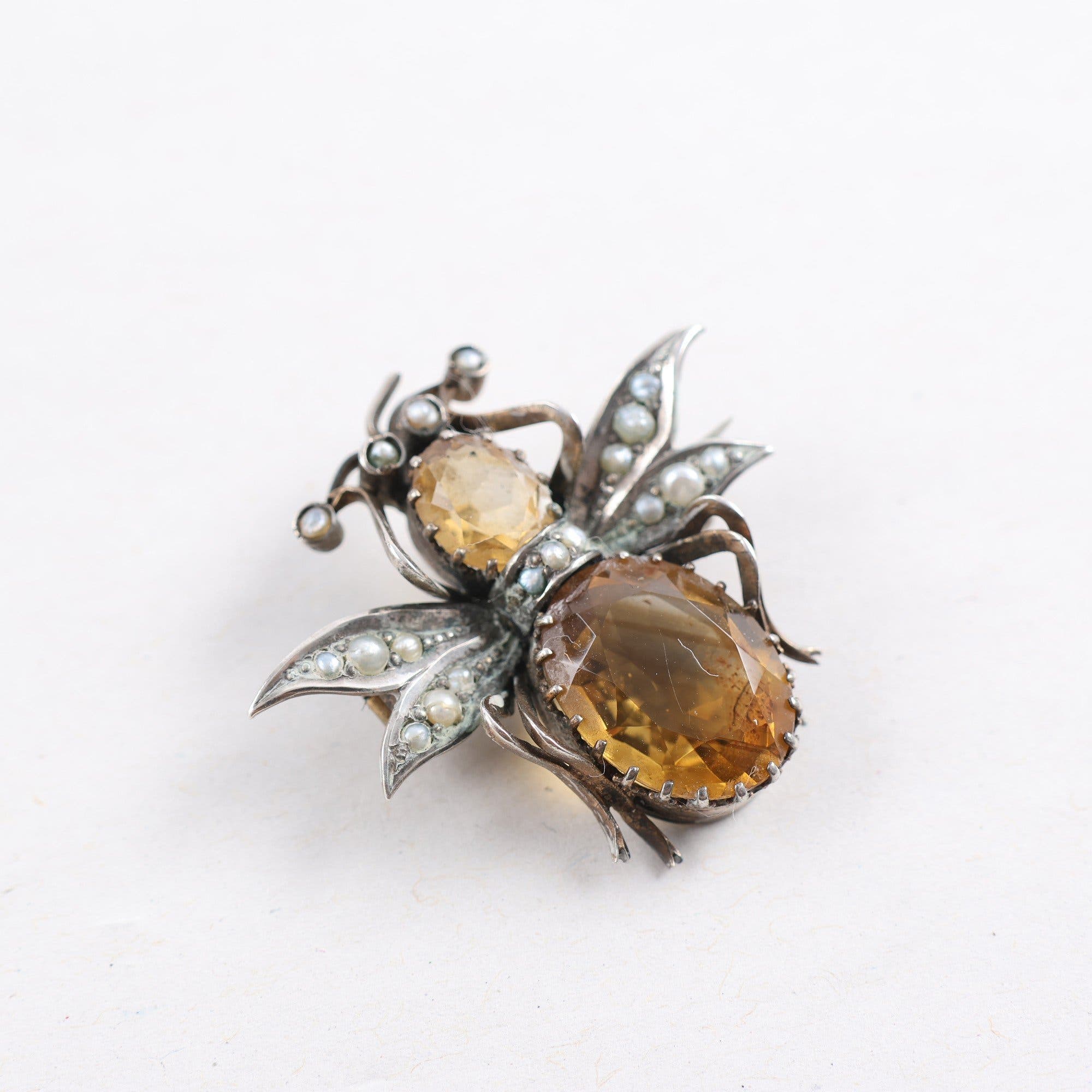 Brosch, silver, slipad topas, insekt, 1800/1900-tal, antik, brv: 7.5g
