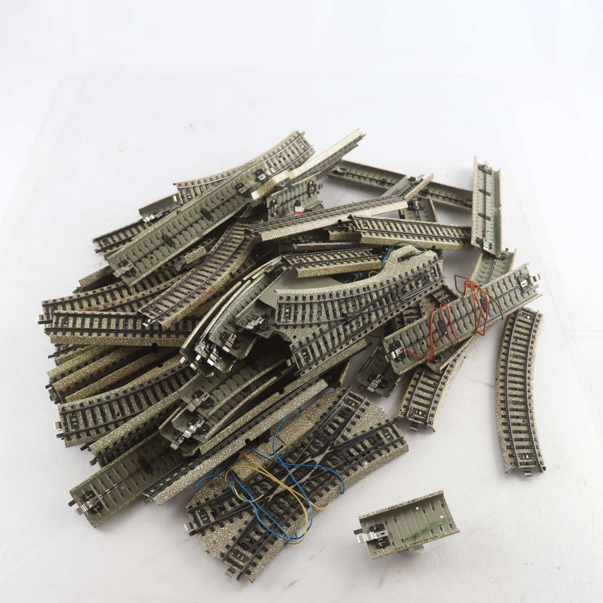 Räls, Tågräls, märklin. Samfraktas ej.