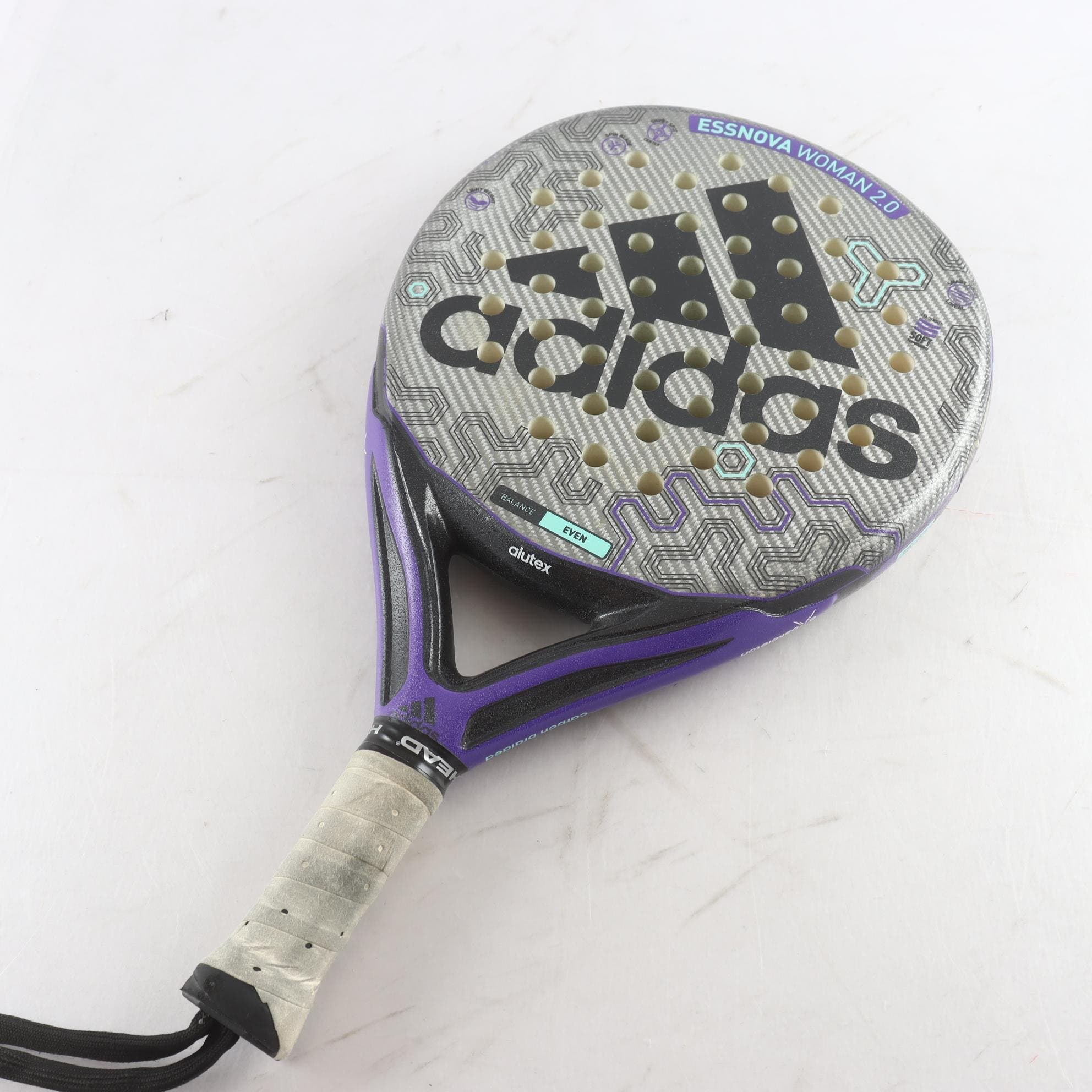 Padel, Adidas-essnova. Samfraktas ej.