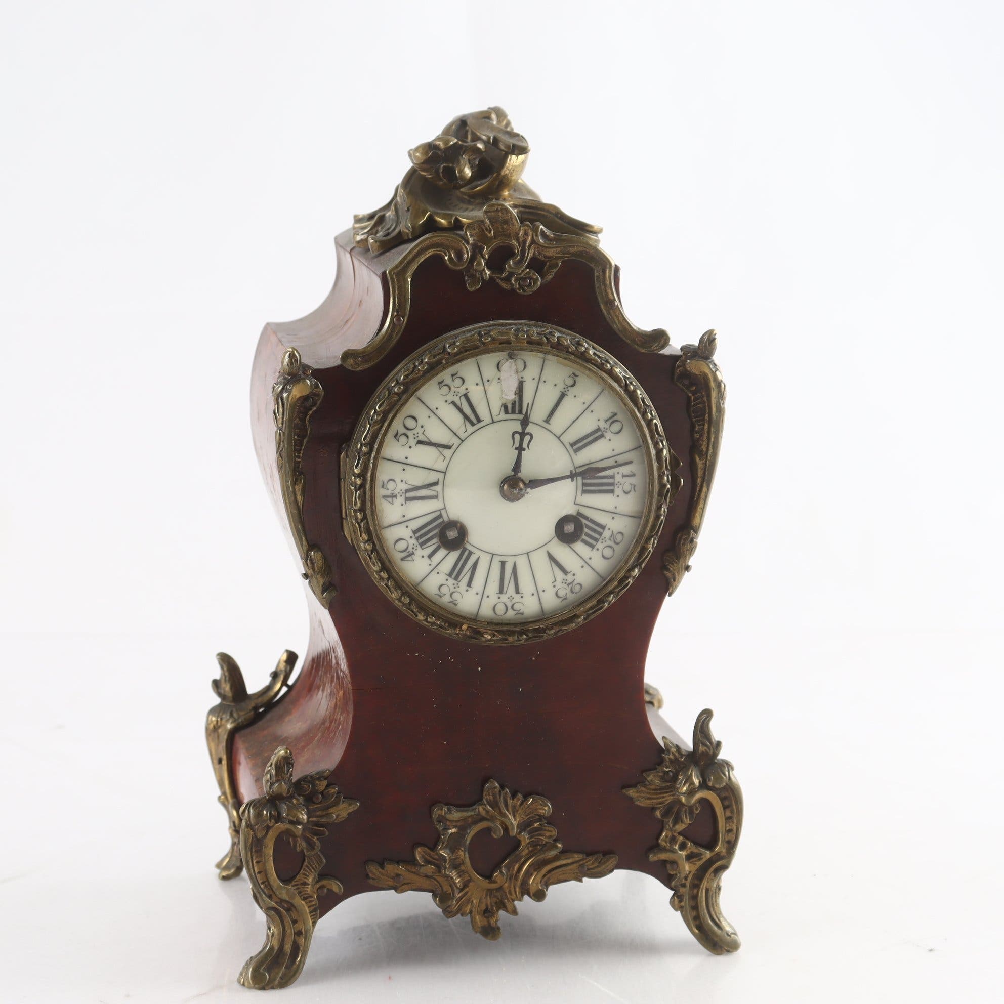 Konsolur, Louis XIV-stil, V d´eposé, Frankrike. Defekt repobjekt. Samfraktas ej