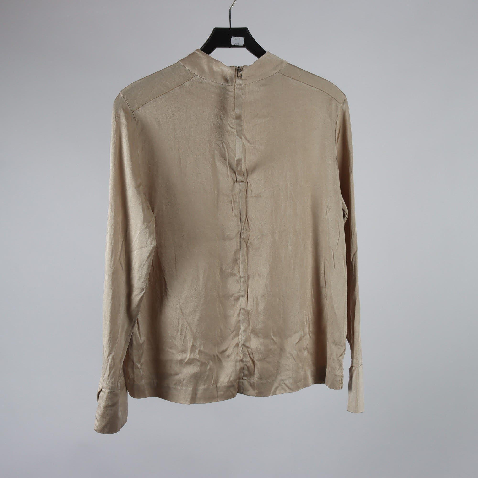 Tröja, J.Lindeberg, beige, 93% silke, stl. 38.