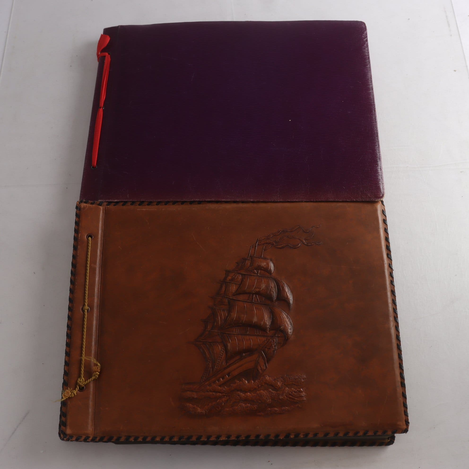 Fotoalbum, 2 st, 1900-talets första hälft