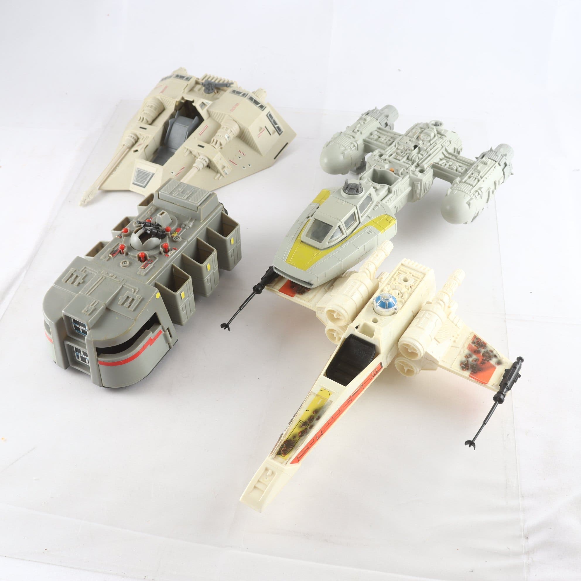 Rymdskepp, Starwars-kenner, 4st från 80 talet. Samfraktas ej