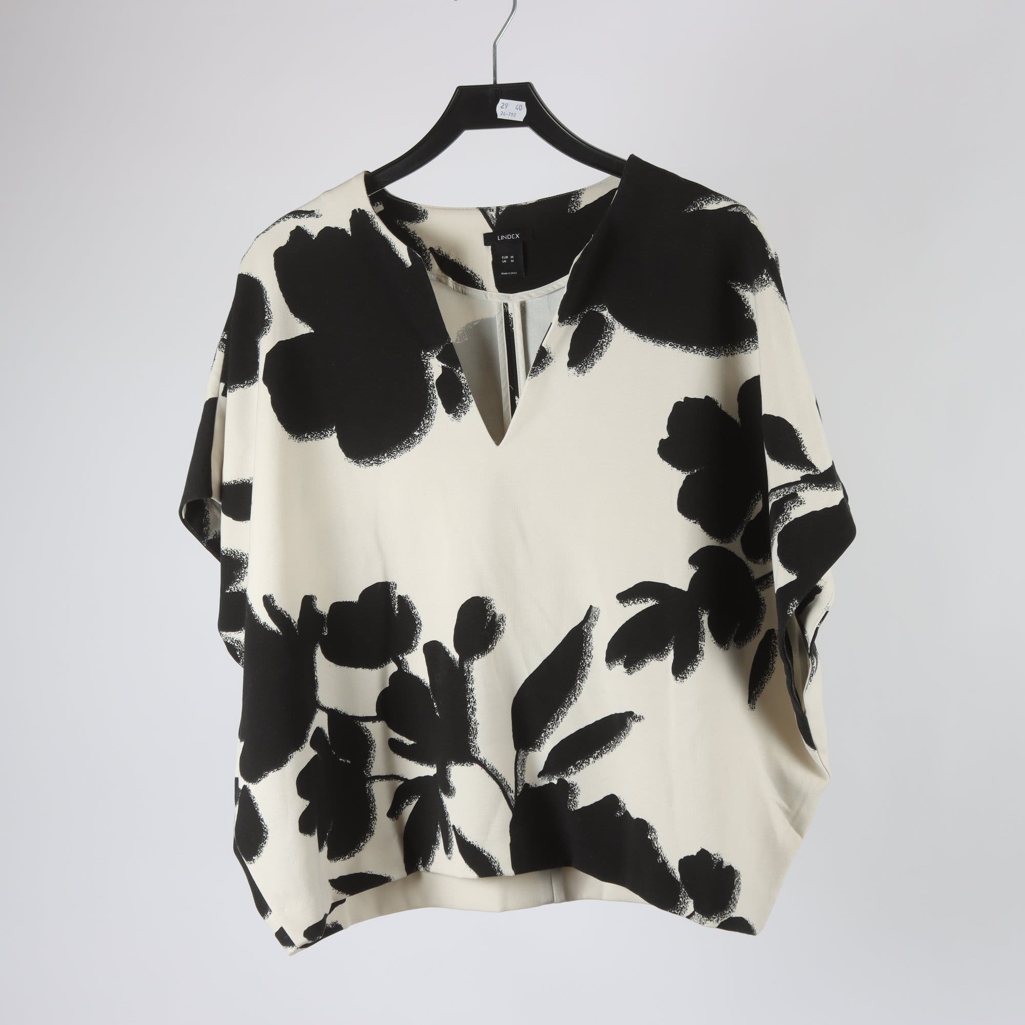 Blus, Lindex, stl. M