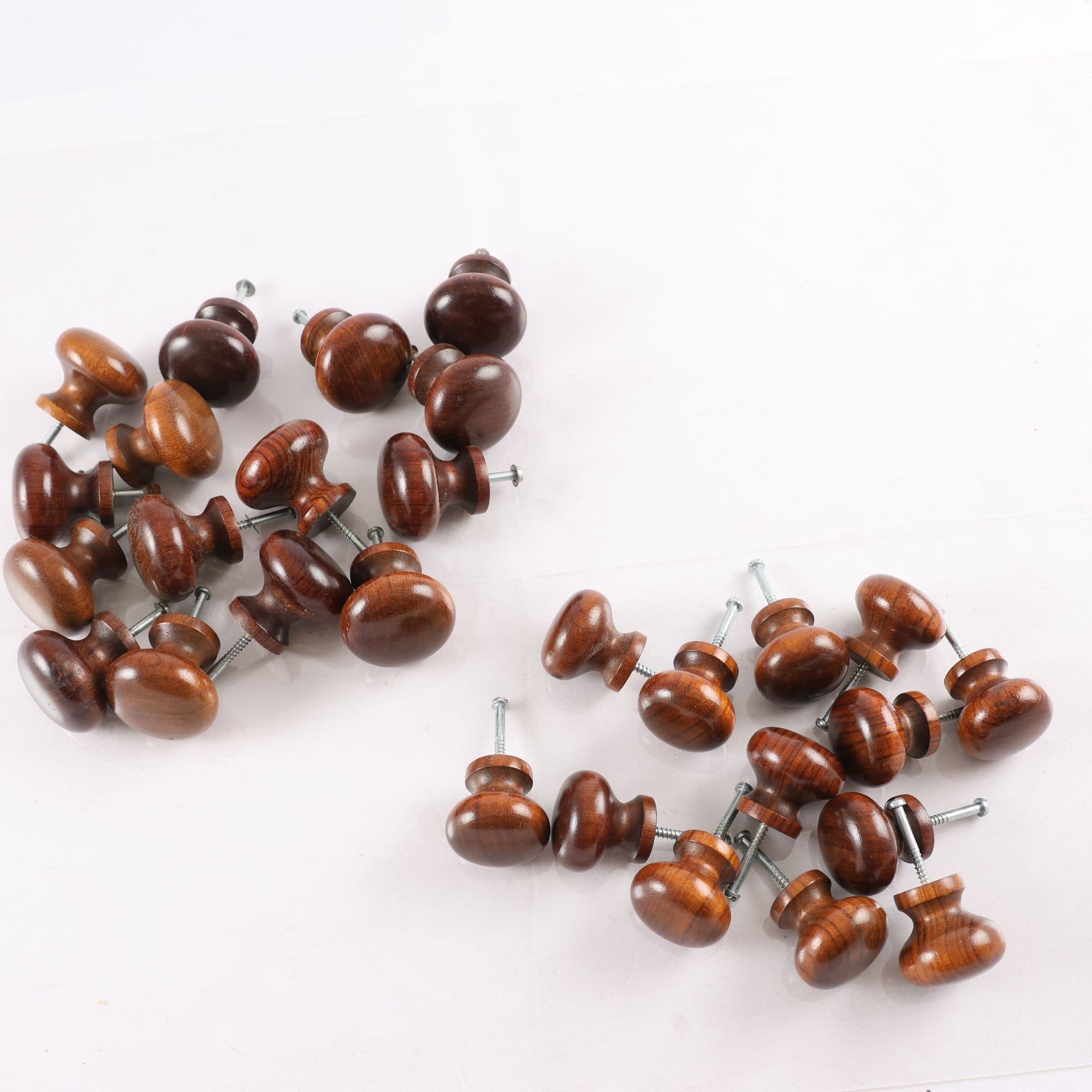 Knoppar, teak