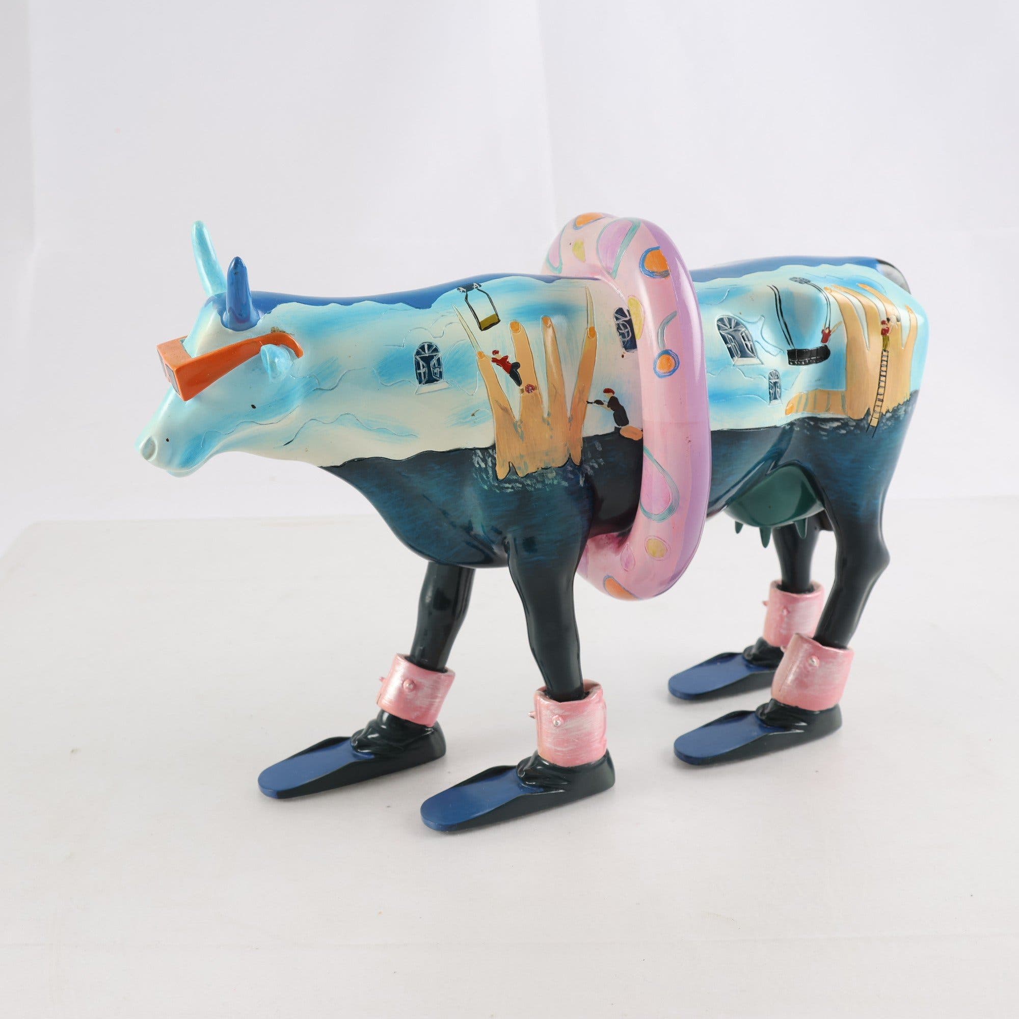 Skulptur, Cow parade, konstmassa. Samfraktas ej