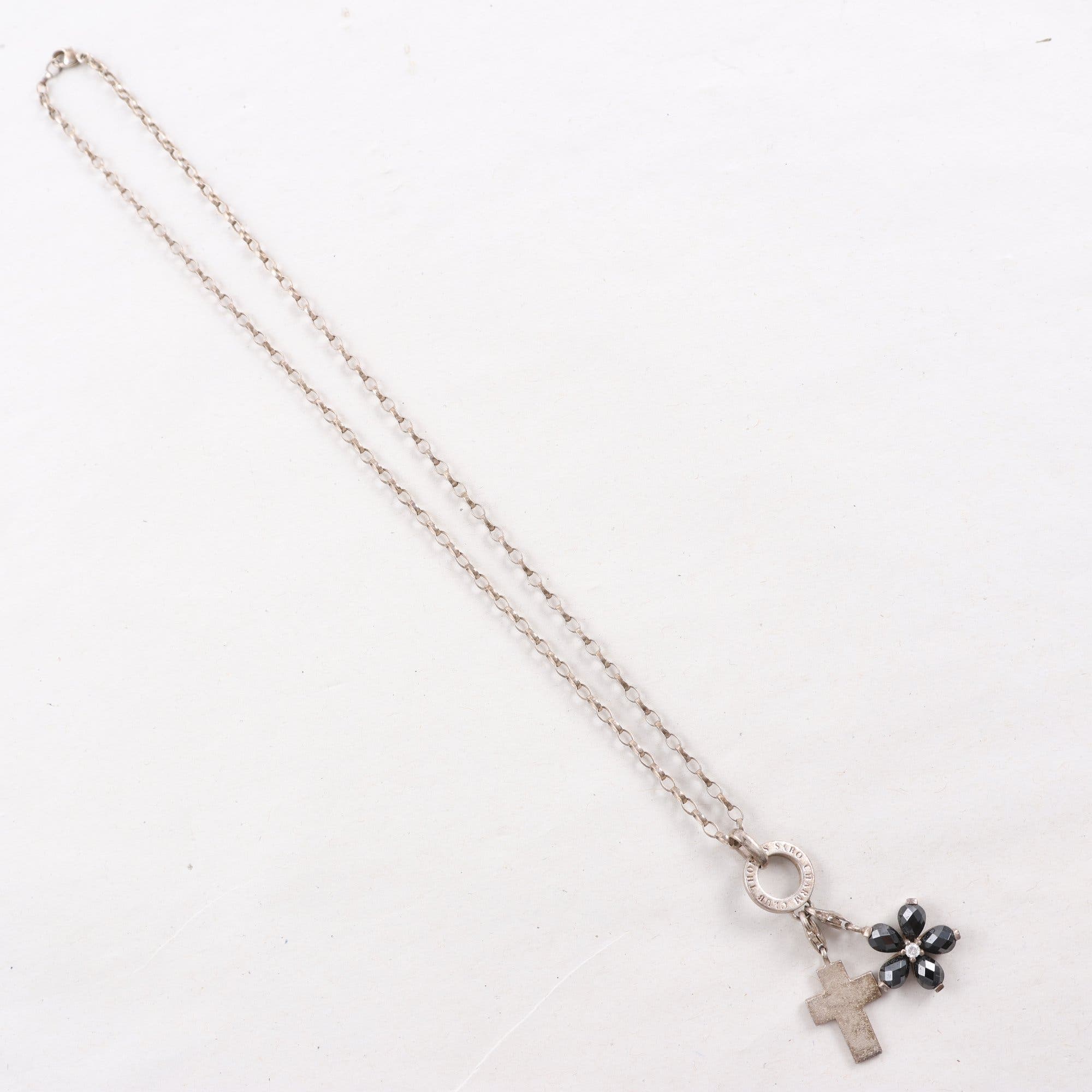 Halsband, Thomas Sabo, 2 charms, silver 925, sten. Brv: 11.8g