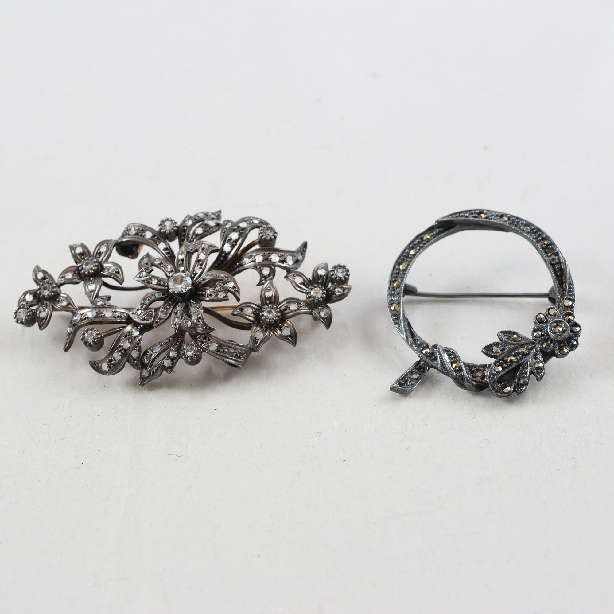 Broscher, silver