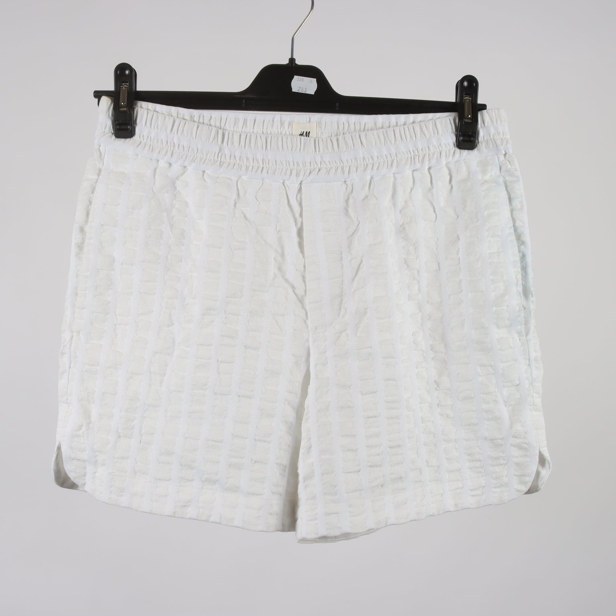 Shorts, H&M Studio, vit, stl. 48.