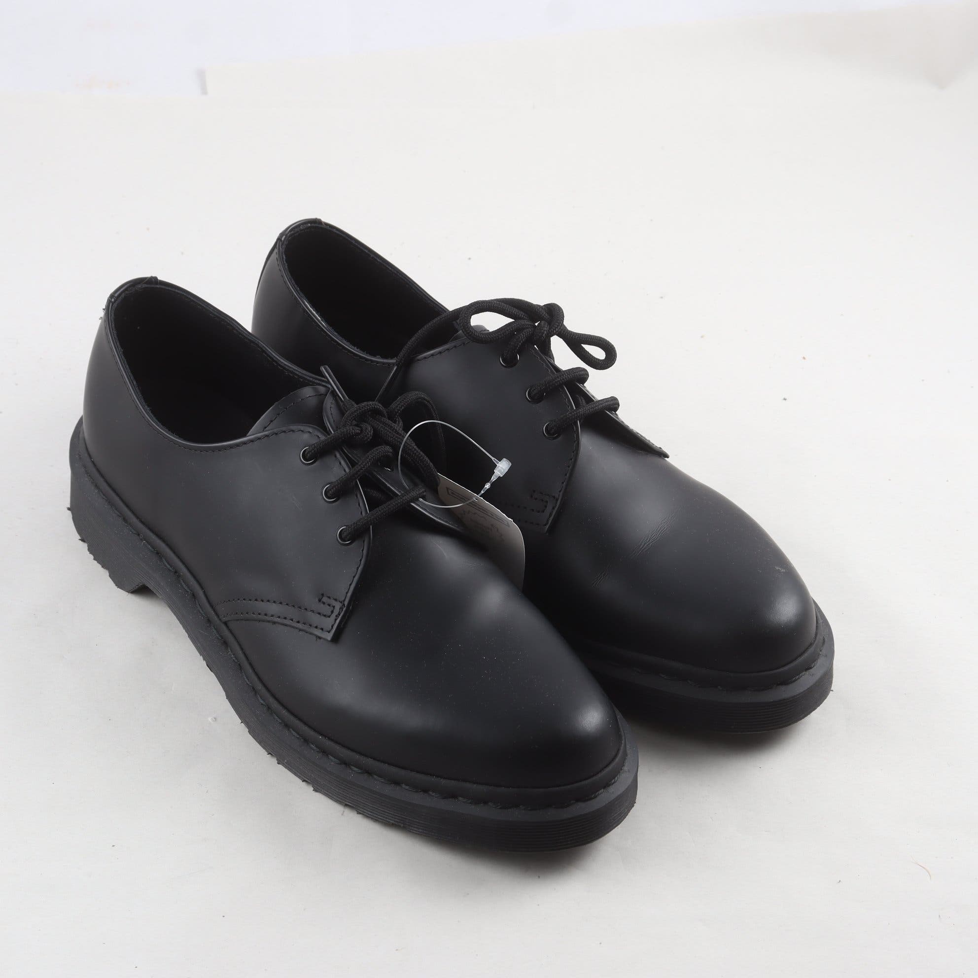 Lågskor, Dr.Martens, svart, stl. 43