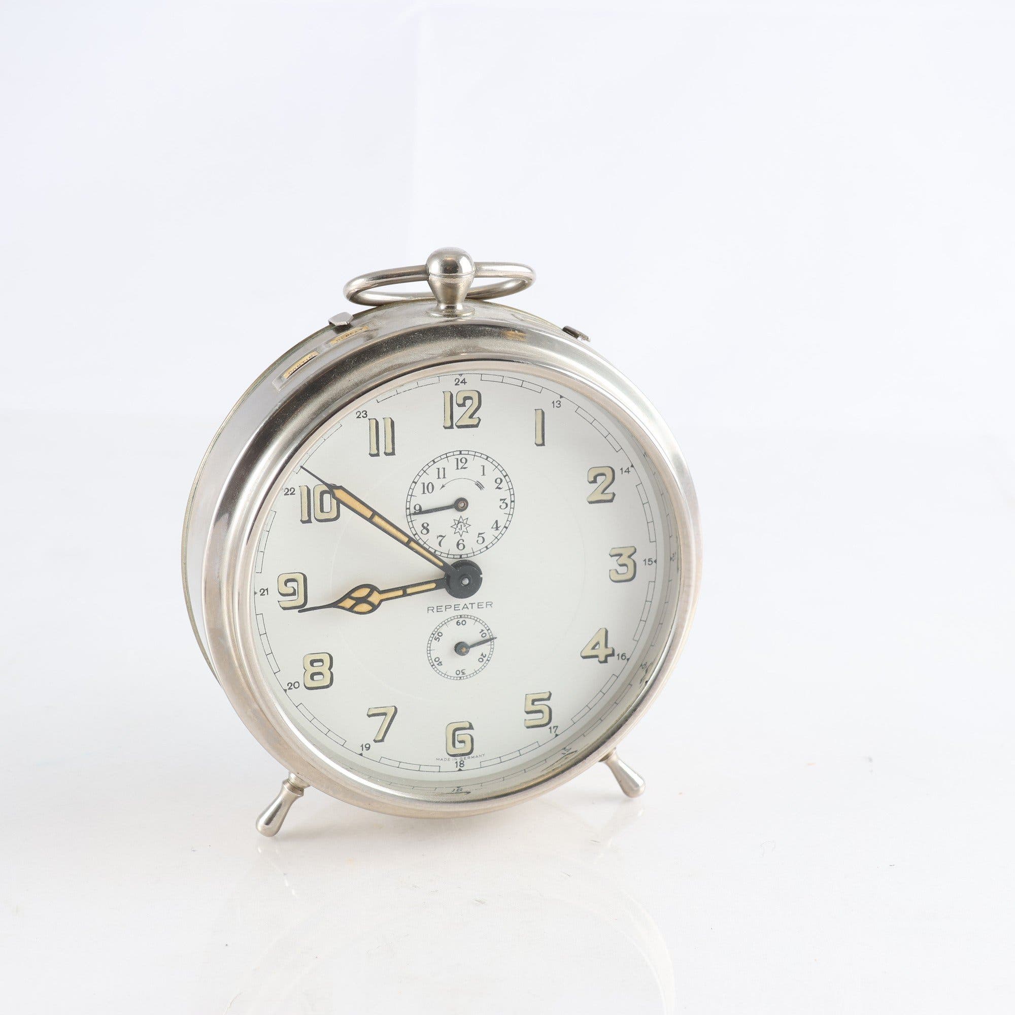 Väckarklocka, Junghans, 1930 – tal