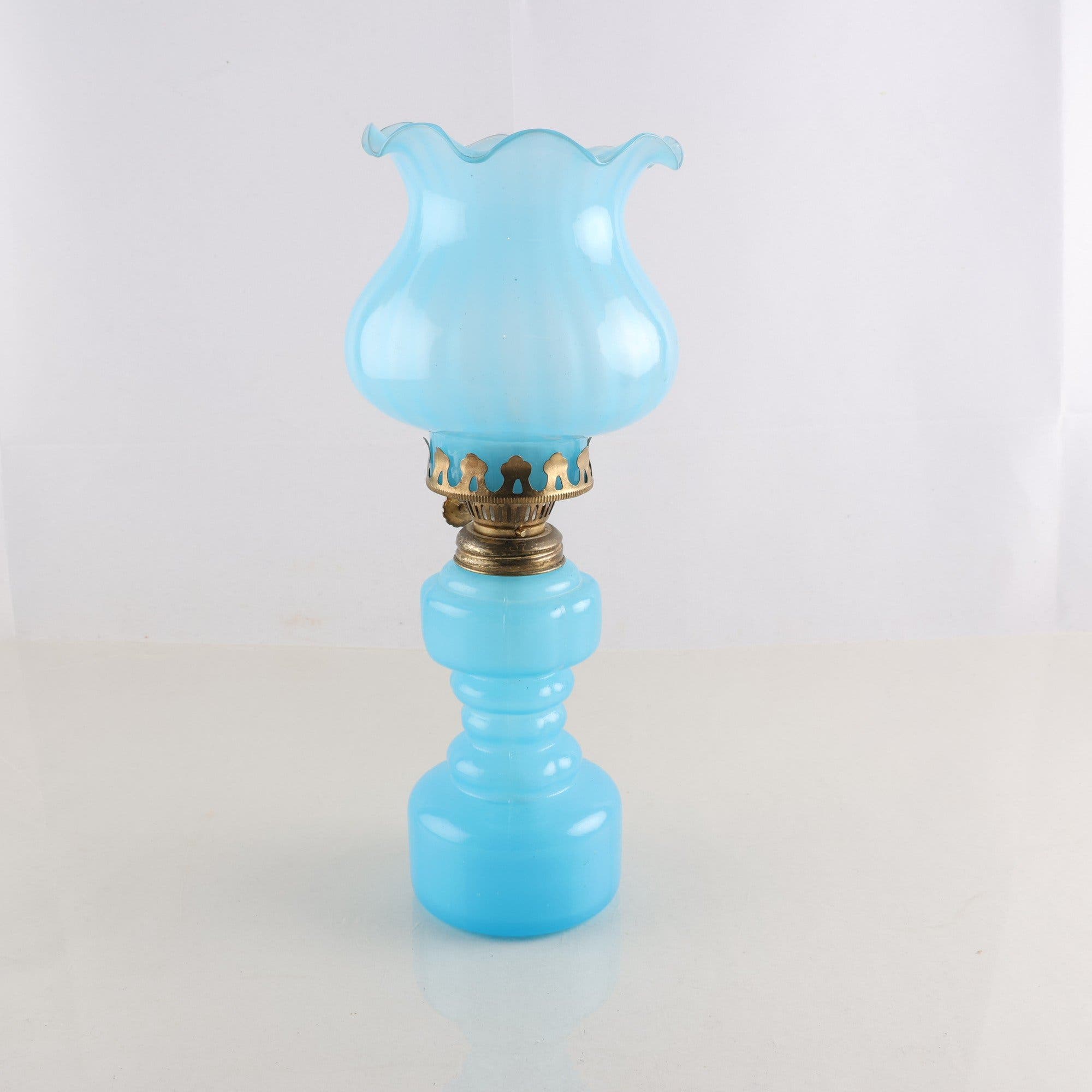 Fotogenlampa, Blått glas. Samfraktas ej.