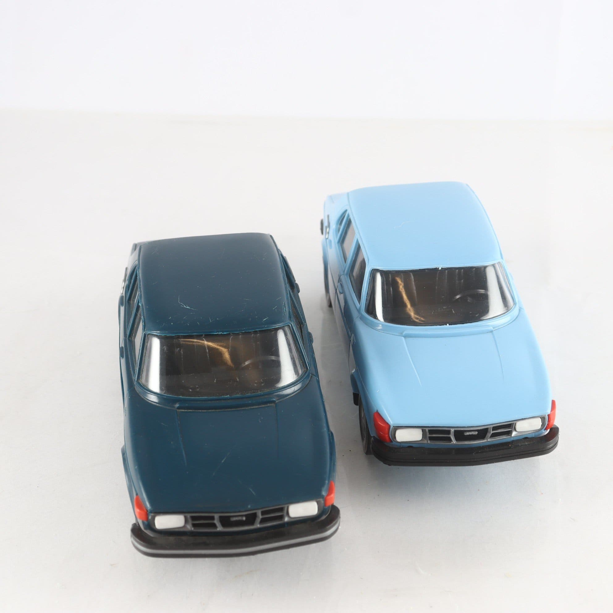 Bilar, Saab 99, 2st,i plast,finland,fr 80 talet.