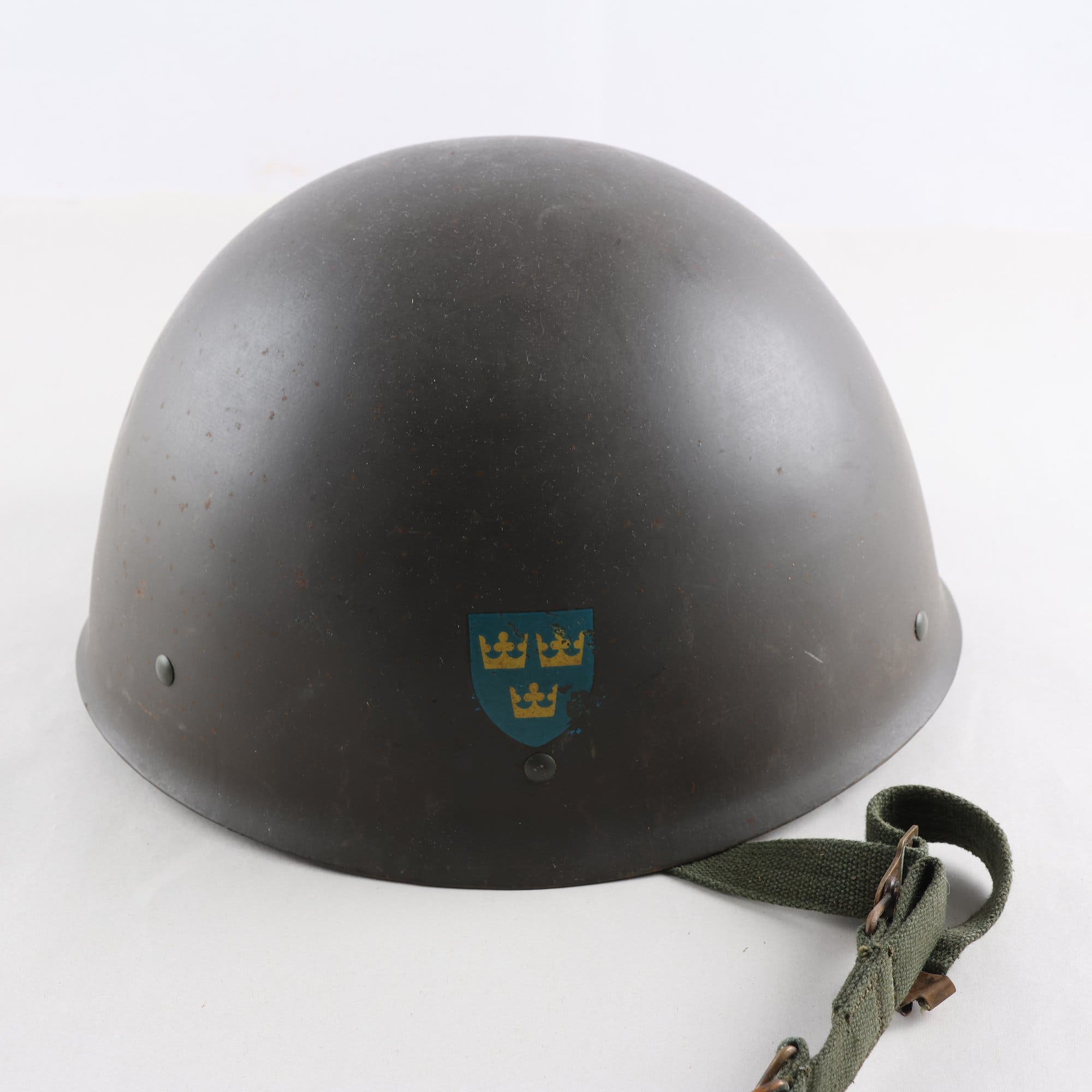 Svensk Militärhjälm, Metall.