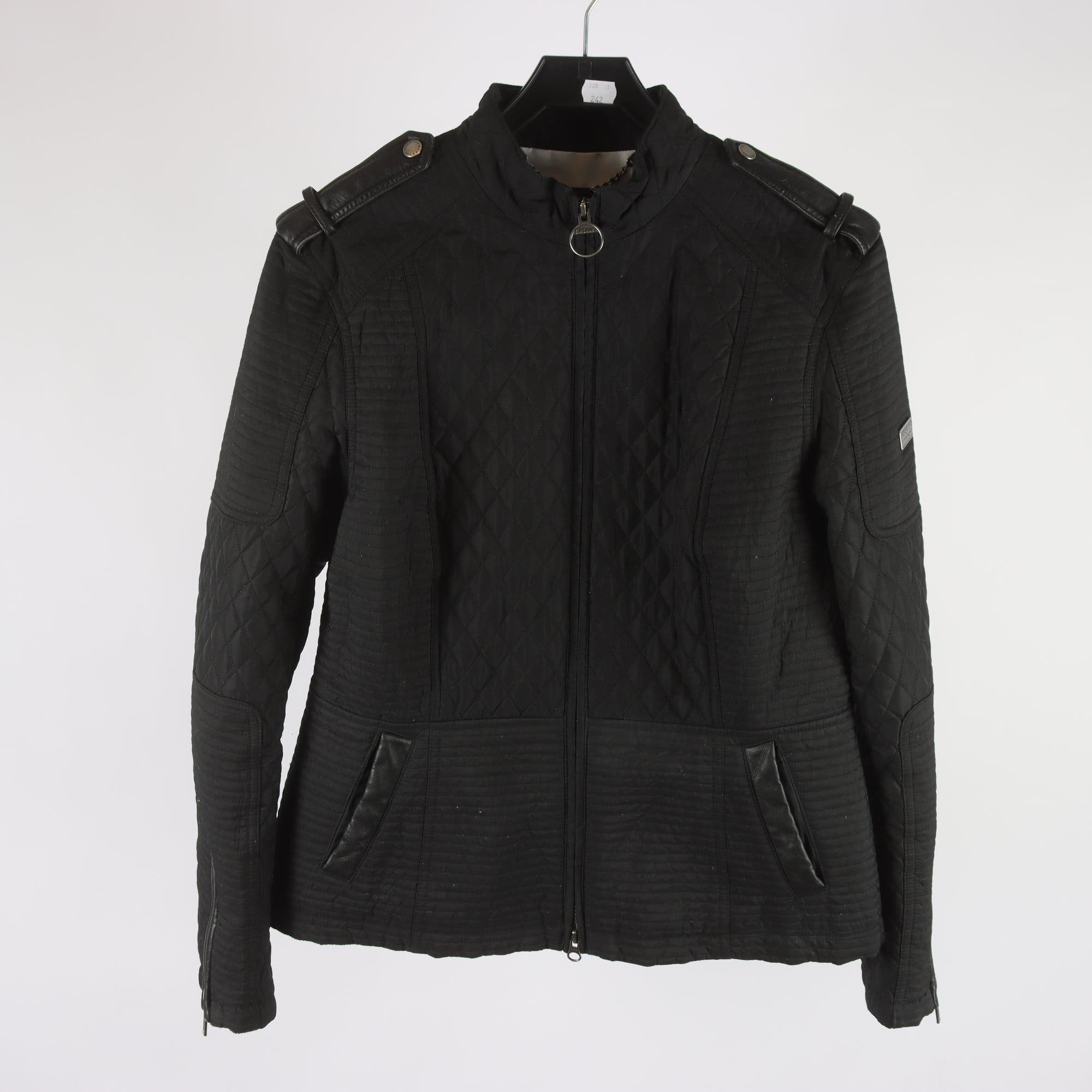 Tunnare jacka, Barbour, svart, stl. 44.