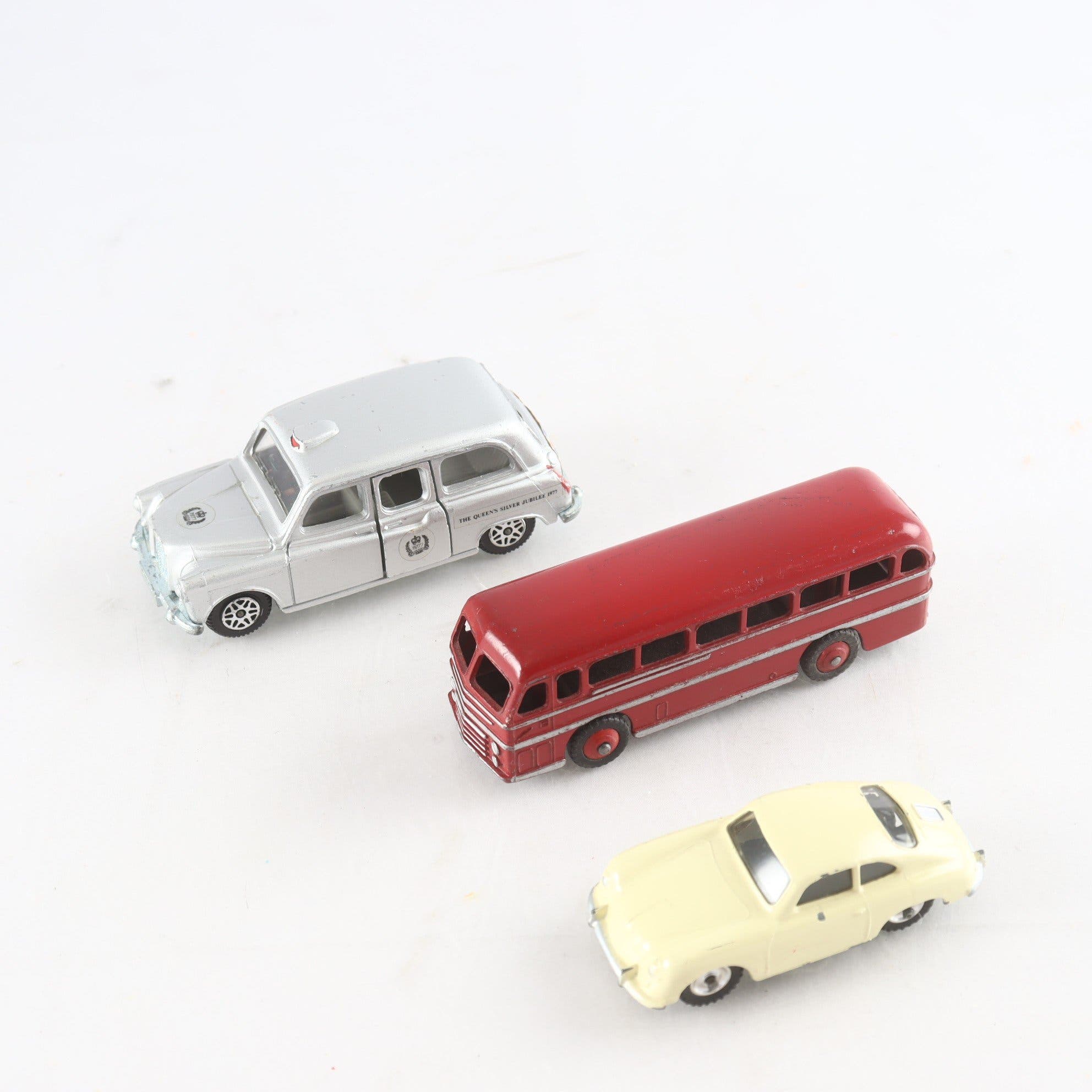 Bilar, Dinky toys, blandat 3st,retro.