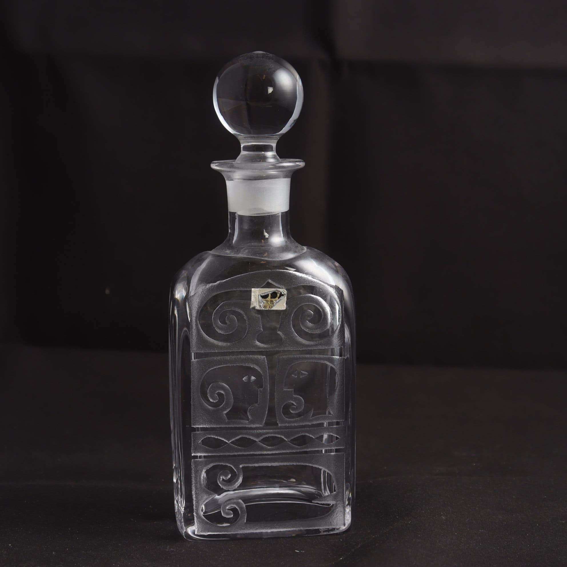 Karaff, glas, Bertil Vallien, Åfors, signerad samt etikettmärkt