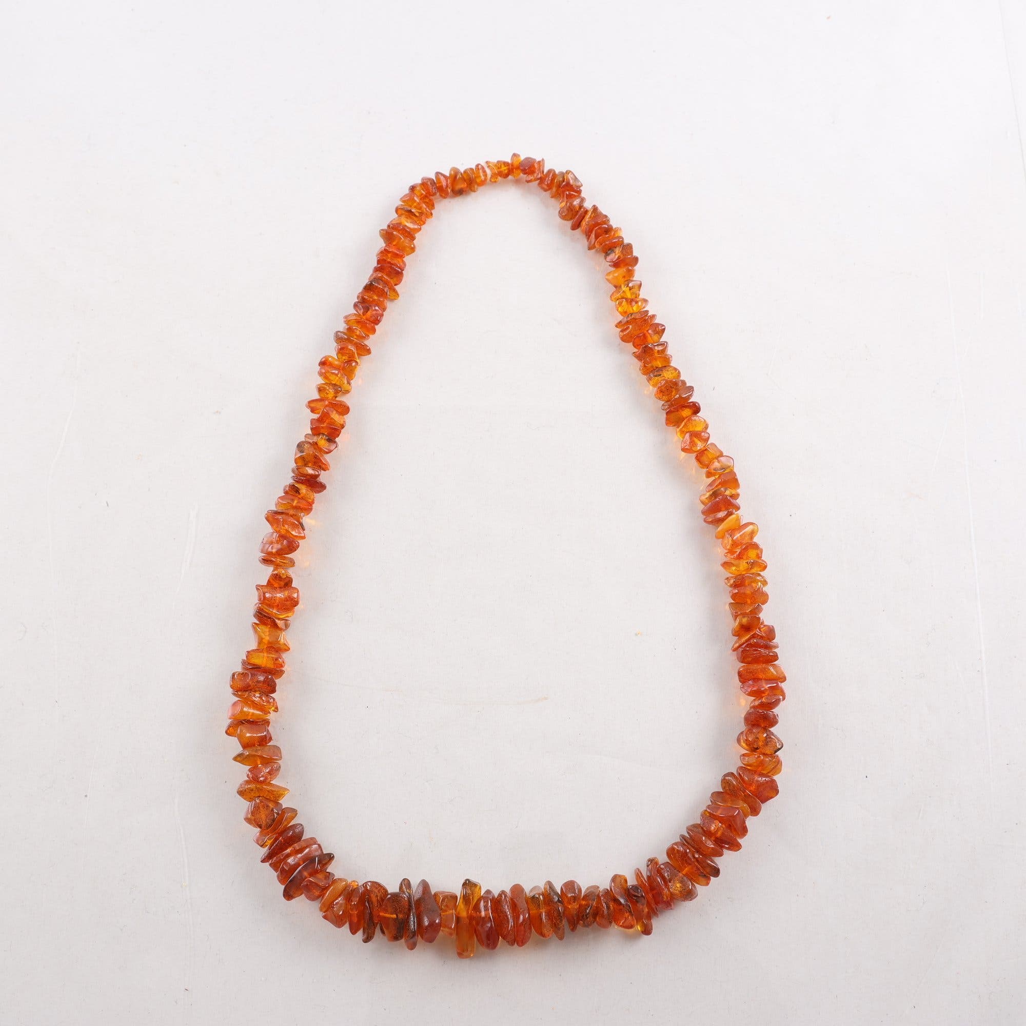 Halsband, bärnsten.