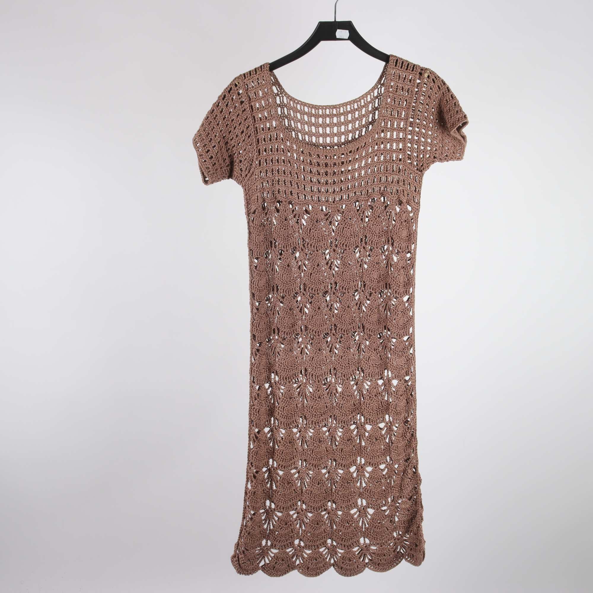 Virkad klänning, Okänd, beige, stl. ca. S.