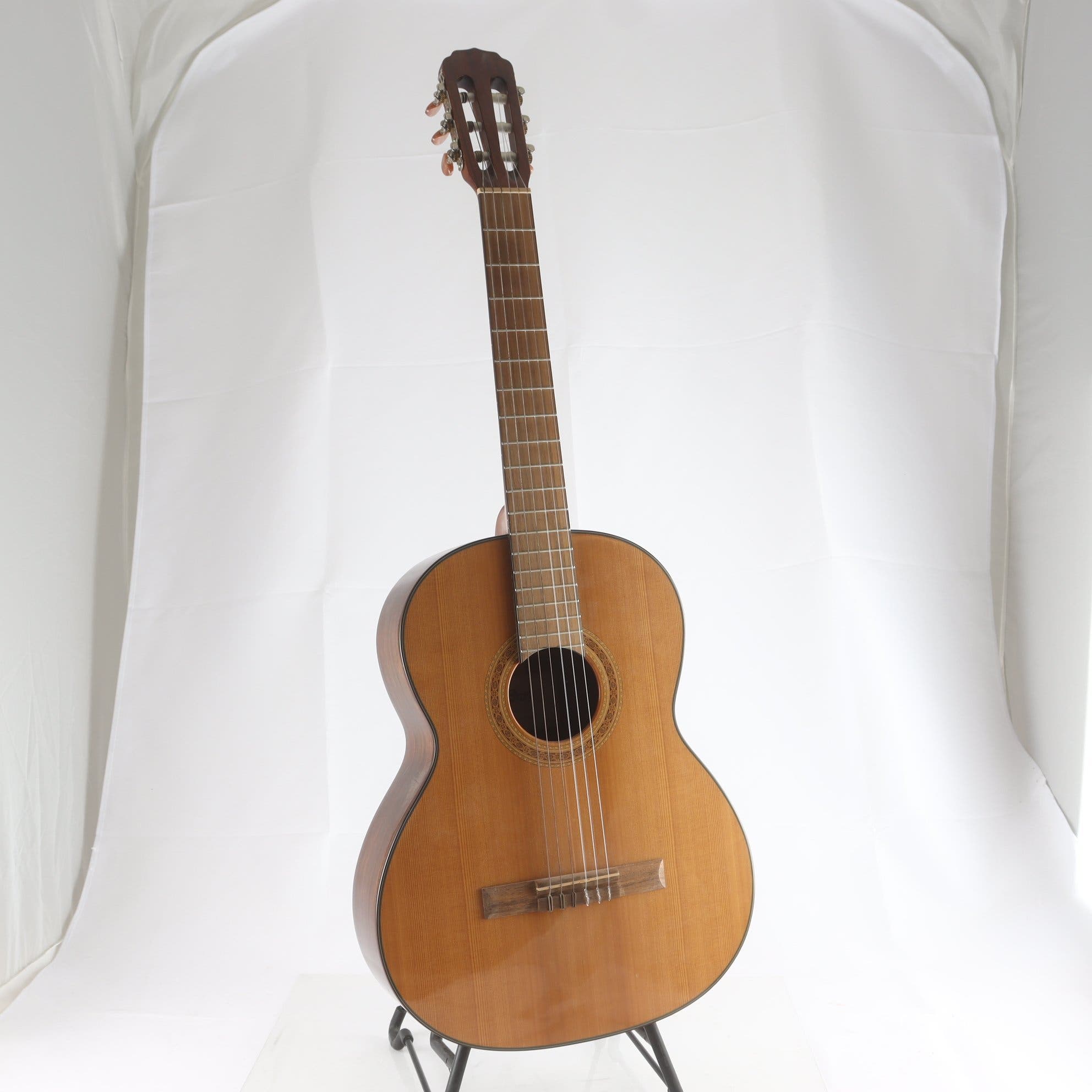 Akustisk gitarr, Cort. Endast avhämtning.