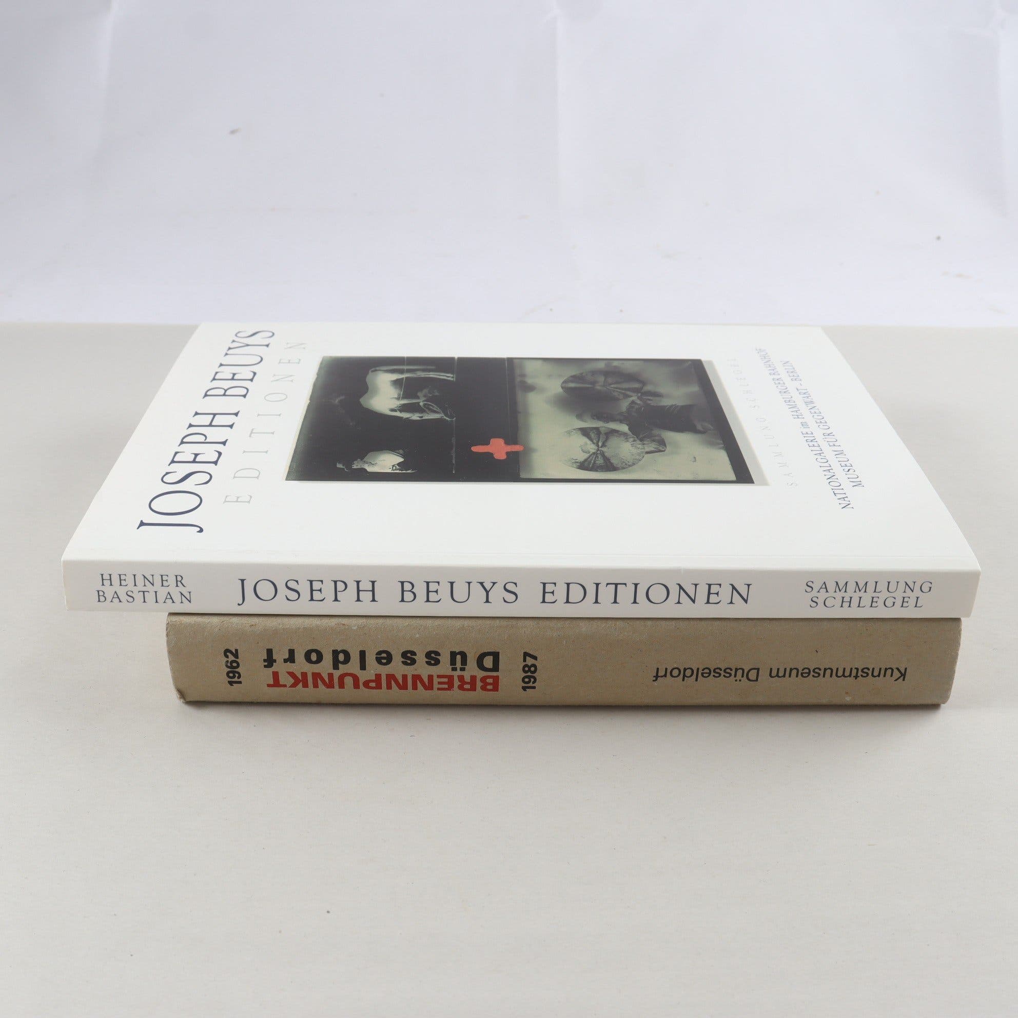 Joseph Beuys & Brennpunkt Düsseldorf, 2 volymer