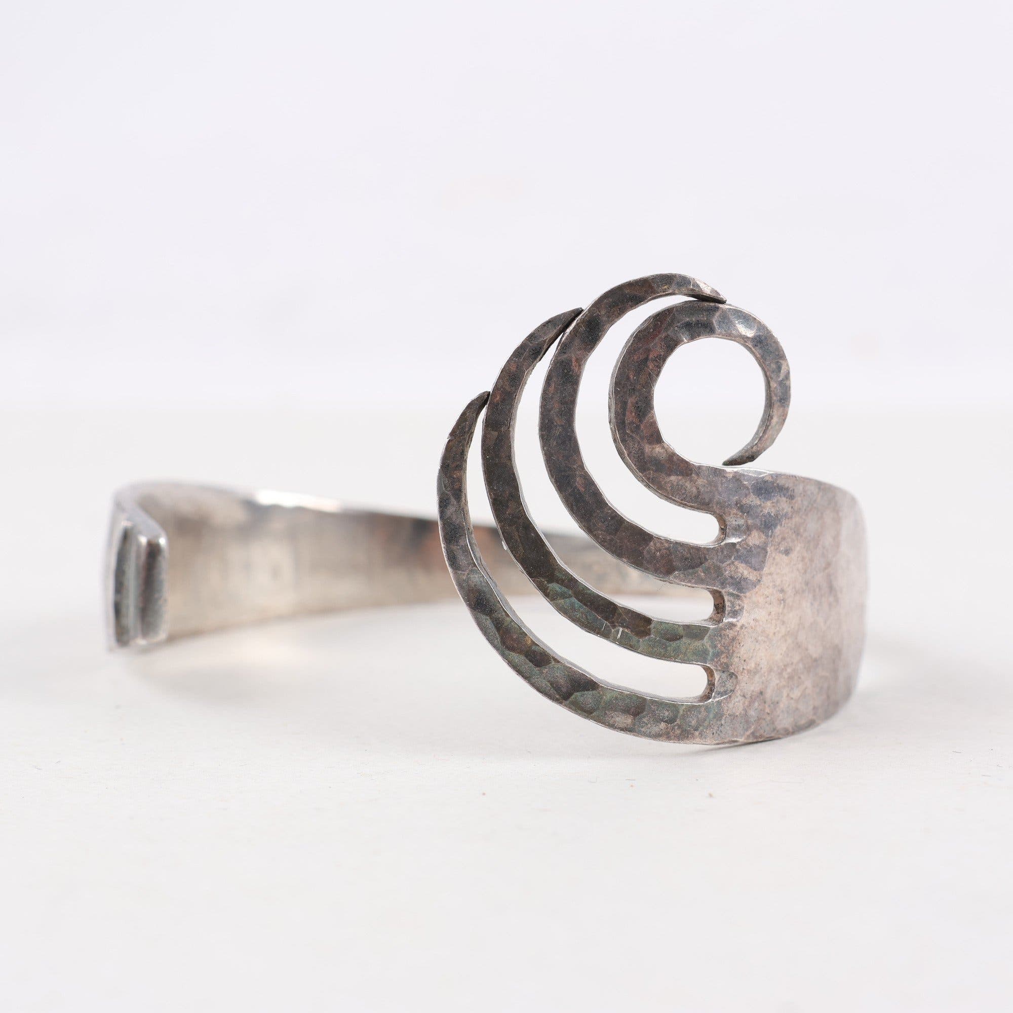 Armring, silver, ”luffarslöjd”