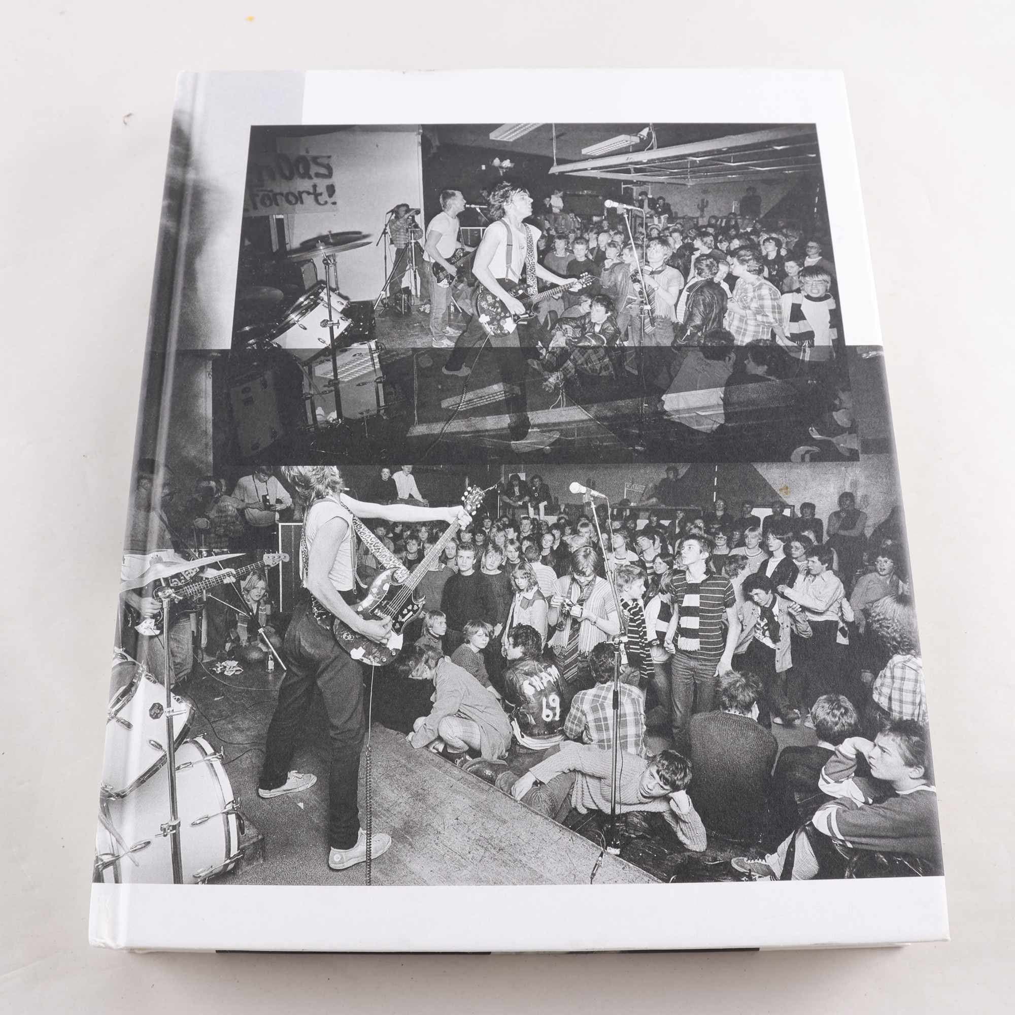 Fotobok, STHLMS Pärlor! Fotografier av Hatte Stiwenius 1978-1987