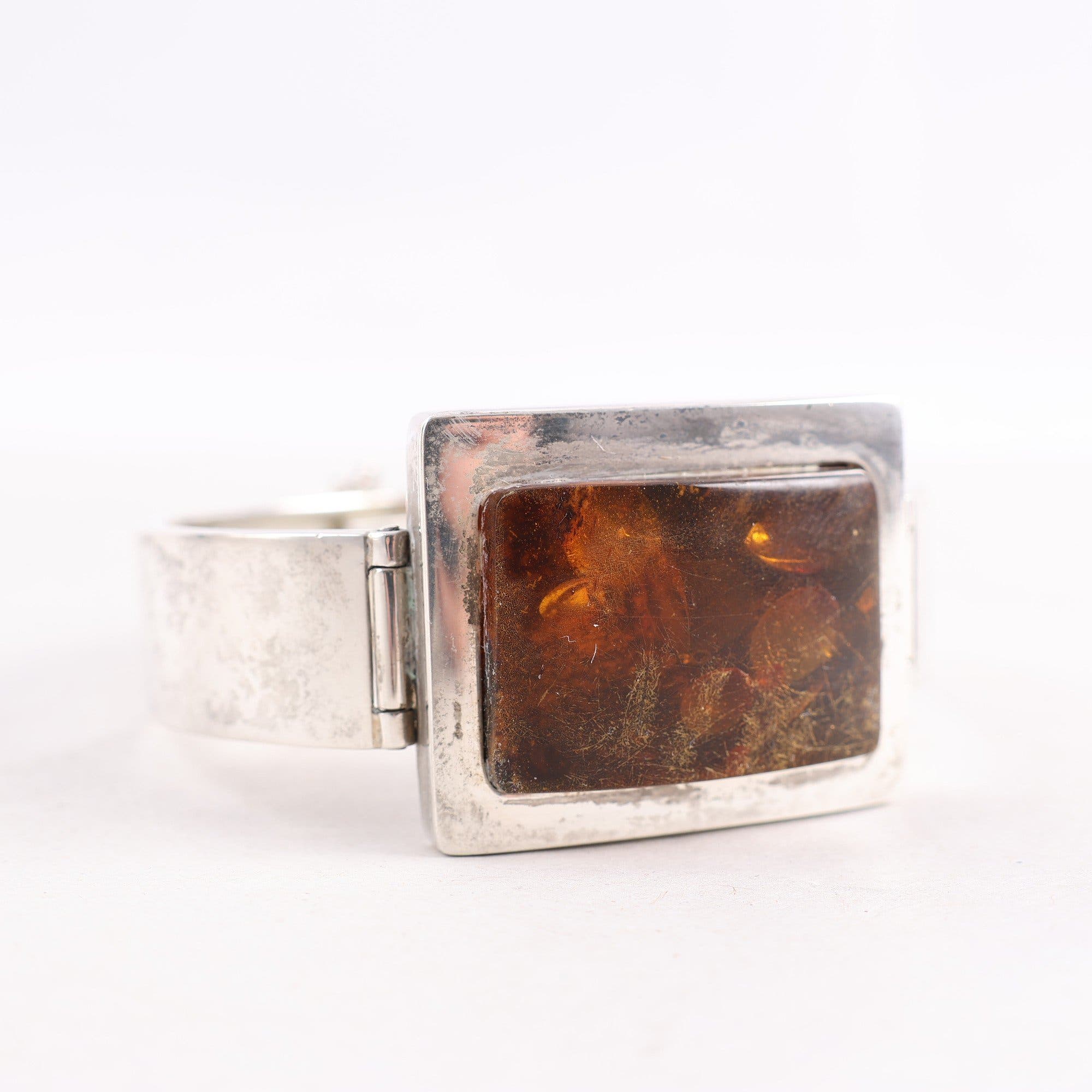 Armring, silver, bärnsten, brv: 40g