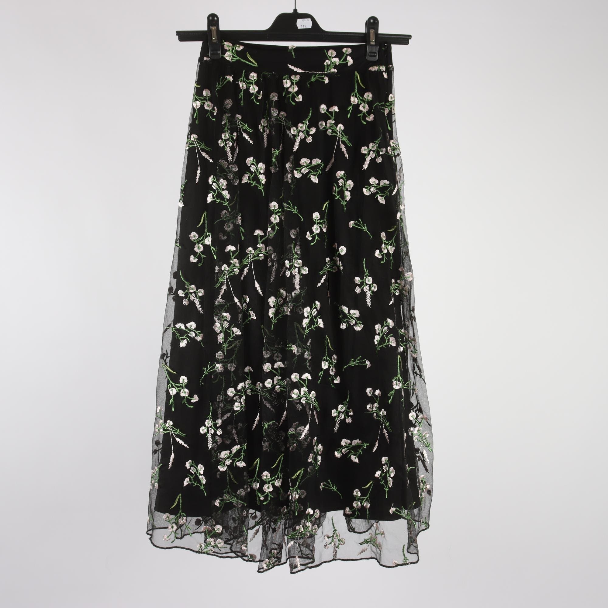 Kjol, H&M, svart, tyll, broderi, blommig, stl. 34