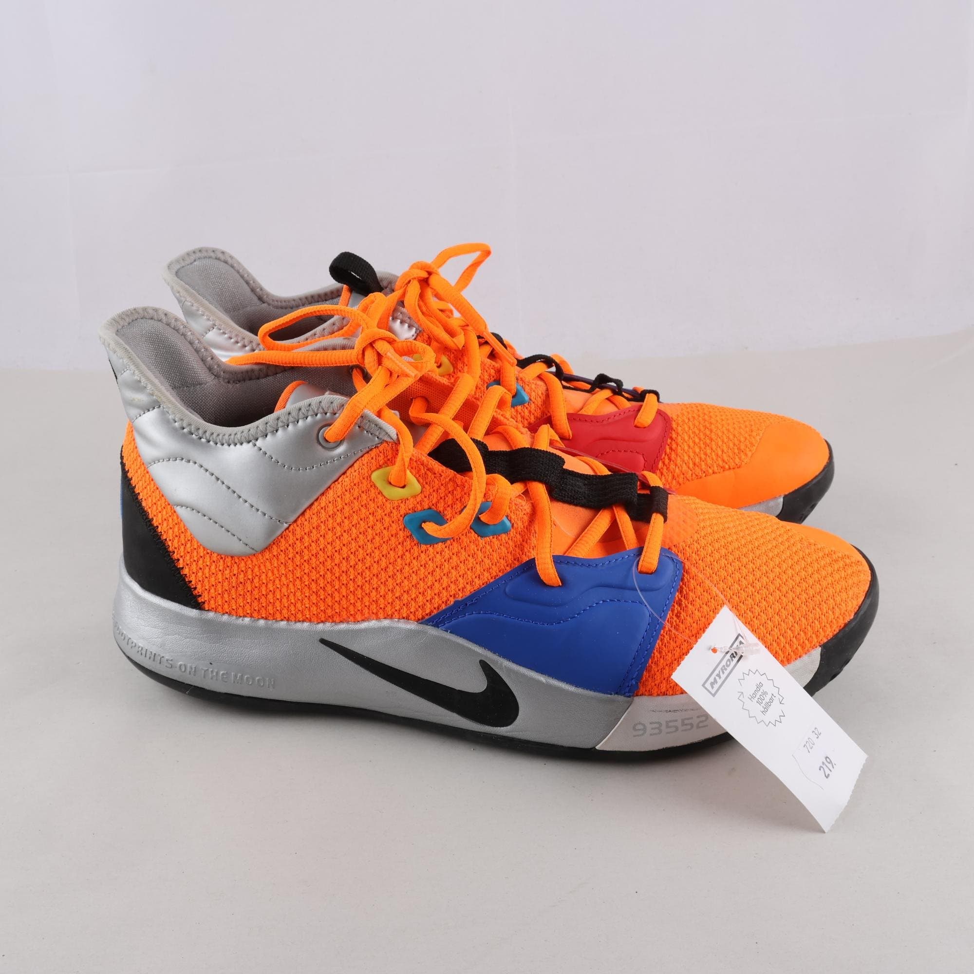Sneakers, Nike, Nasa, orange, röd, blå, stl. 44.5