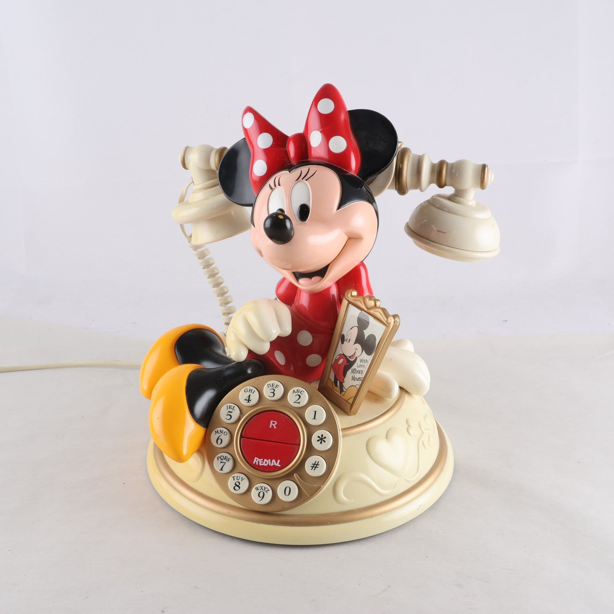 Telefon, Disney, ’Minnie Mouse desk telephone’. Samfraktas ej