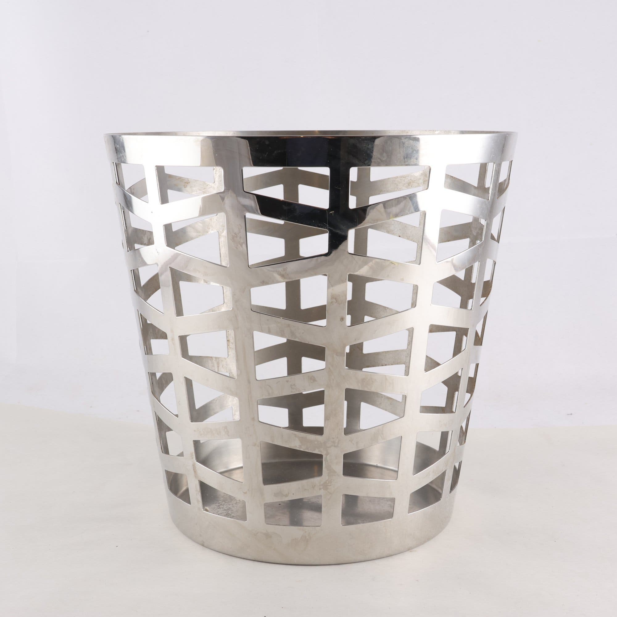 Korg, Alessi, Andrea Branzi, Italien, Rostfritt stål. Samfraktas ej