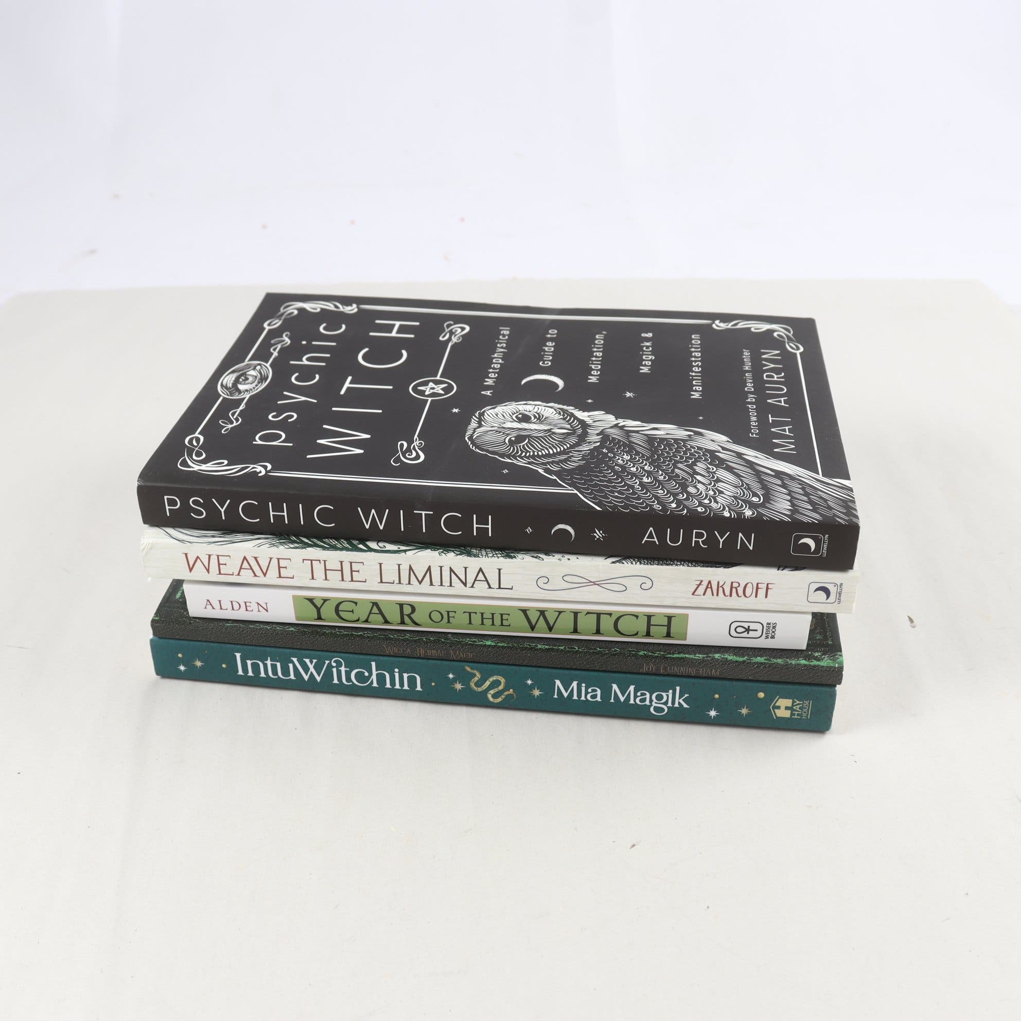 Witchcraft & Wicca, bokpaket med 5 volymer